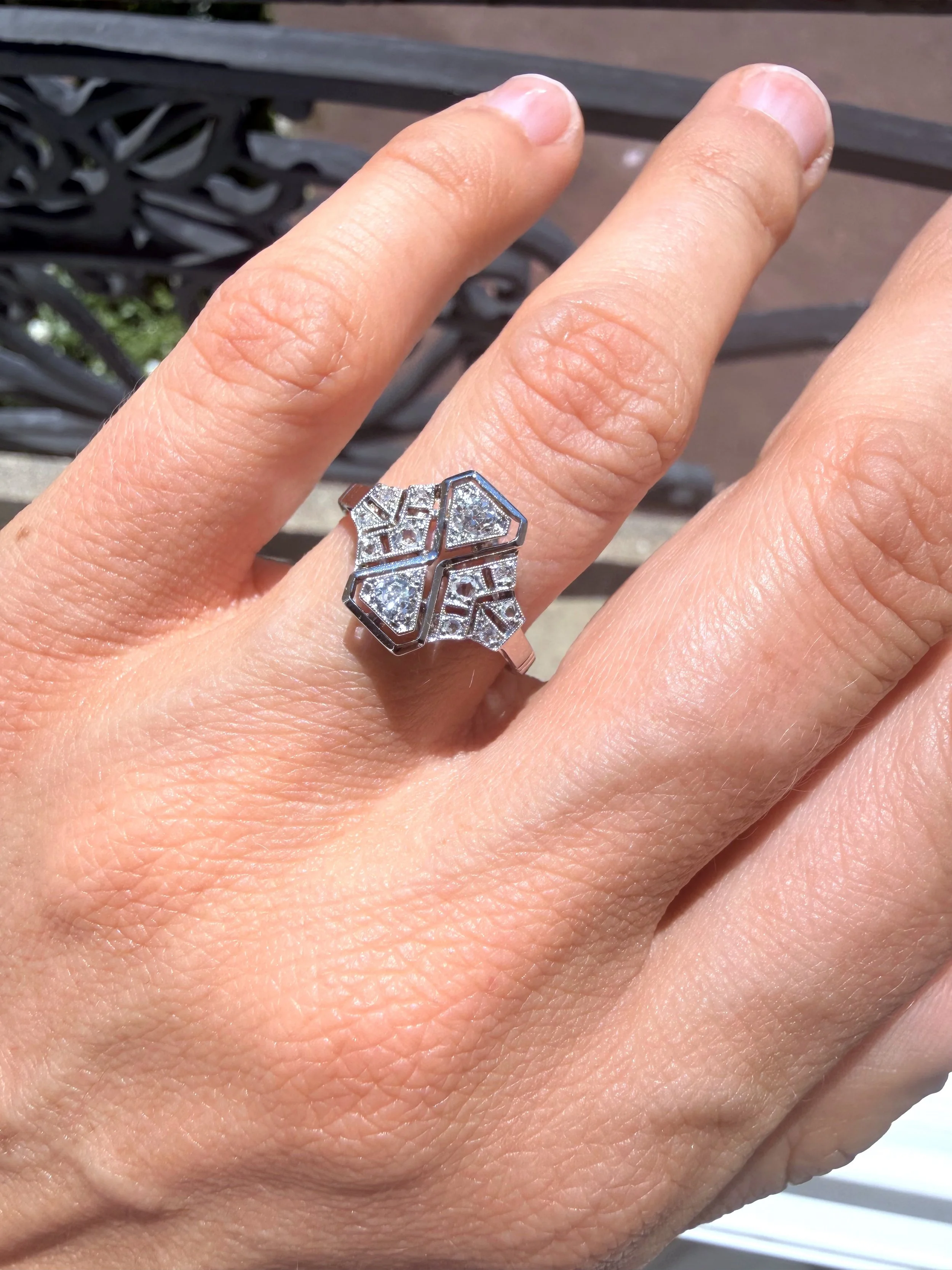 ADR3071-andaluze-bague-art-deco-diamants11.jpeg