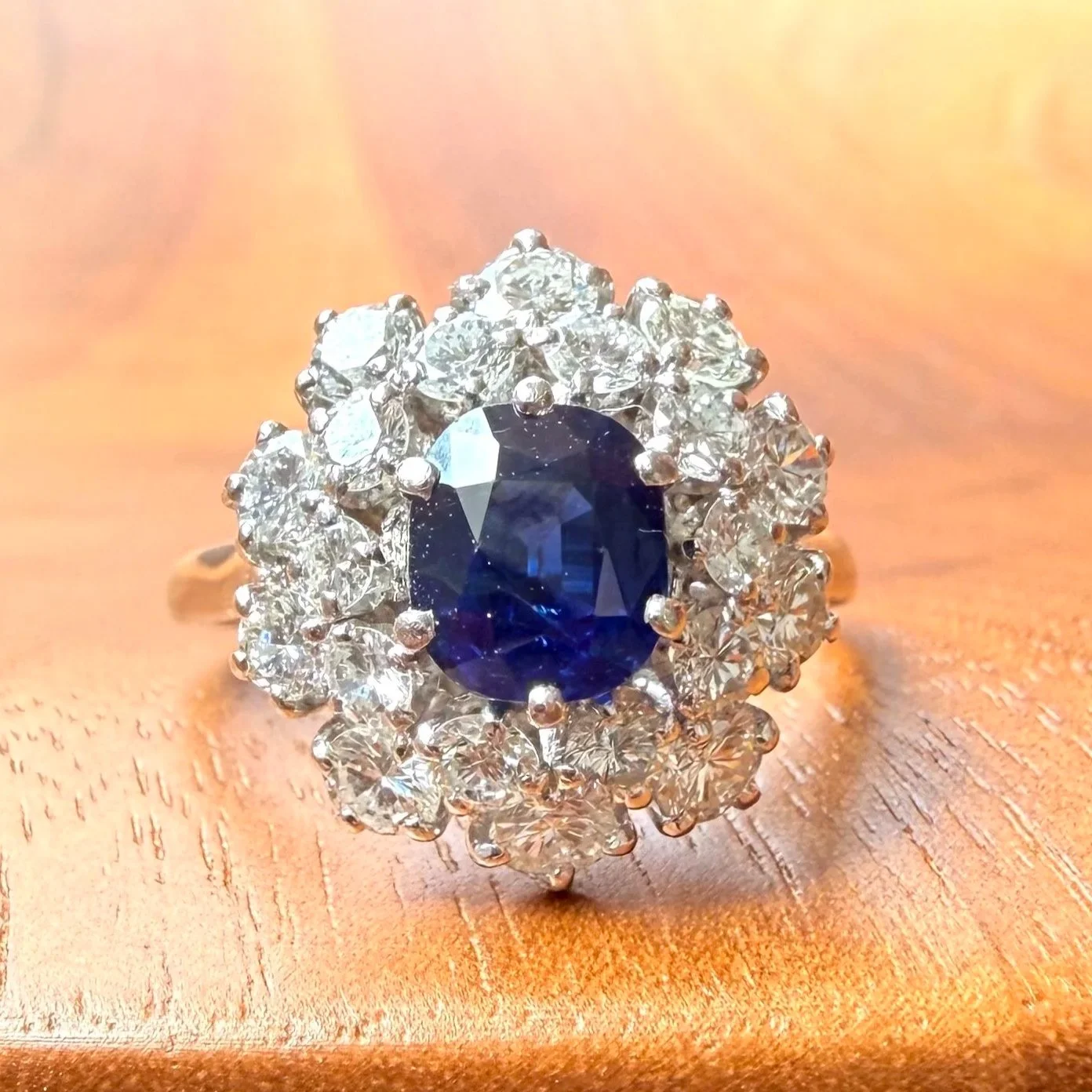 ADR3014-Bague-jolie-saphir-diamants1.jpg