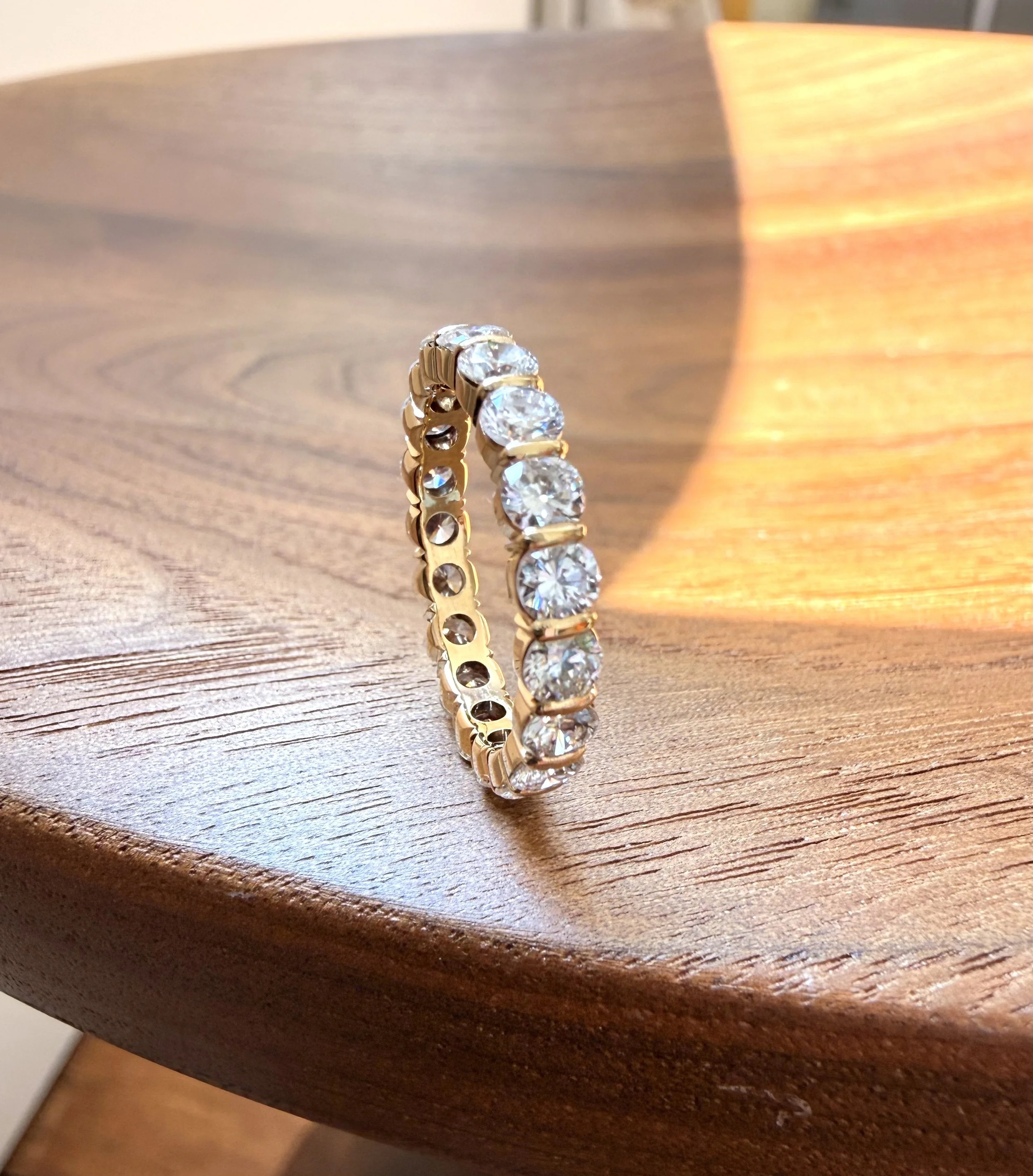 ADR3097-Alliance-or-jaune-diamants-diamonds-gold-wedding-ring-mariage3.jpeg