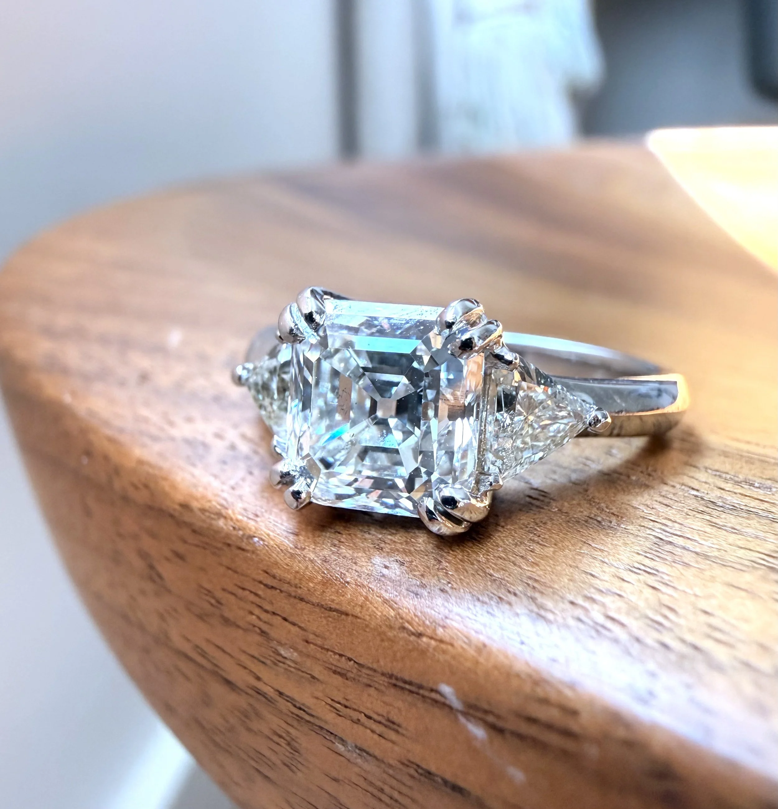 ADR3076-Thelma-Bague-ancienne-platine-diamants-taille rectangulaire-fiancialles-mariage-wedding-ring2.jpeg