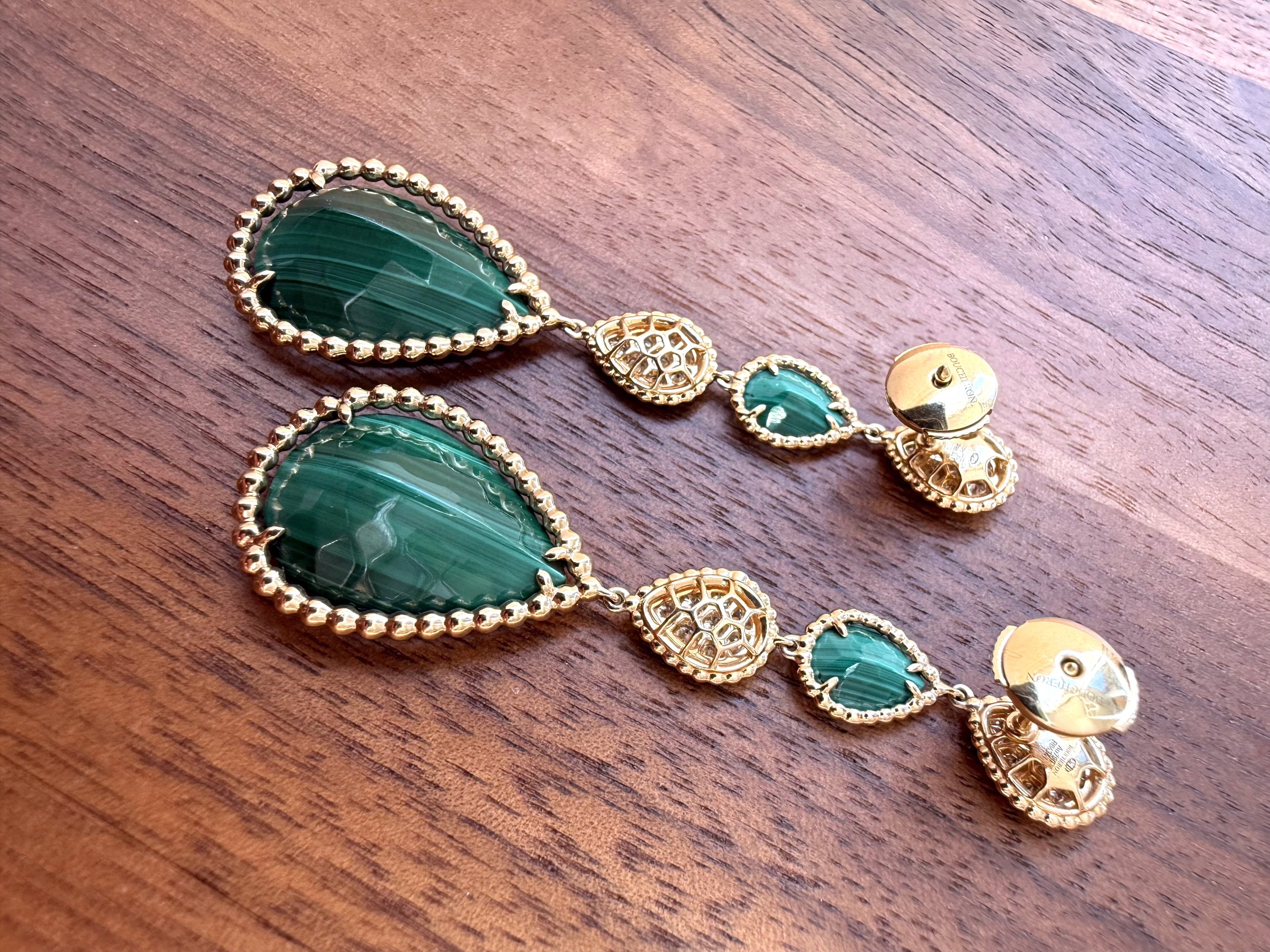 ADR3146-boucles-doreilles-pendantes-or-jaune-malachite-diamants-serpent-boheme4 copy.jpg