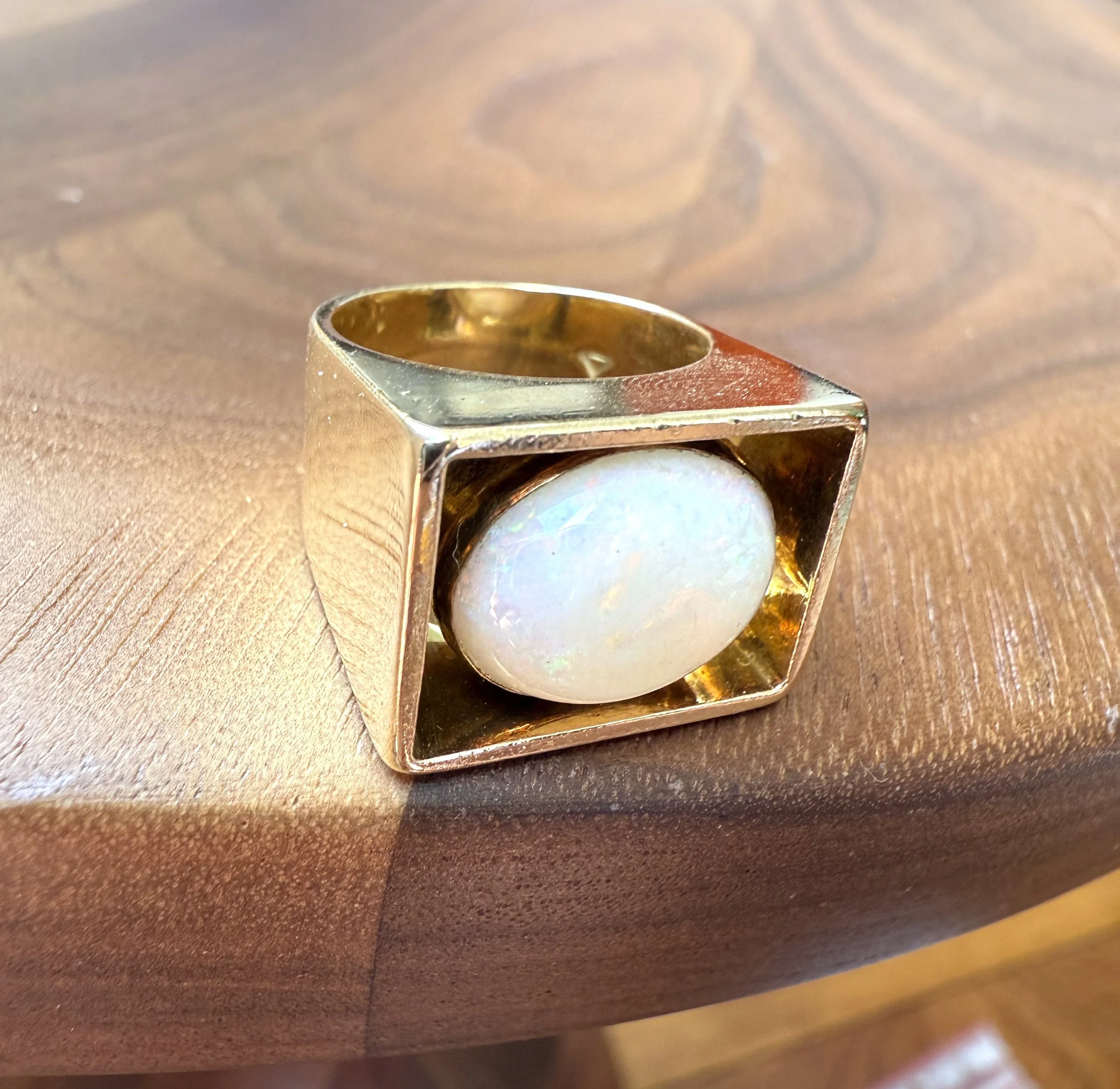 ADR2209-bague-la-salvador-or-jaune-opal-cadeau-naissance-anniversaire-mariage (3).jpeg