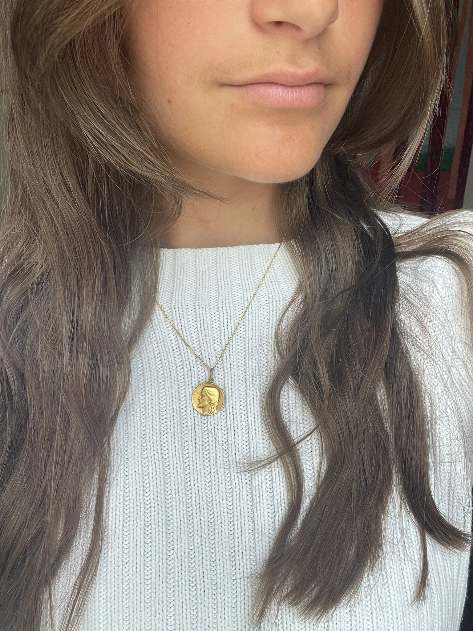 ADR2915-medaille-or-jaune-ronde-grossineer-jesus-christ-religion-bapteme-communion-confirmation-cadeau (1).JPEG