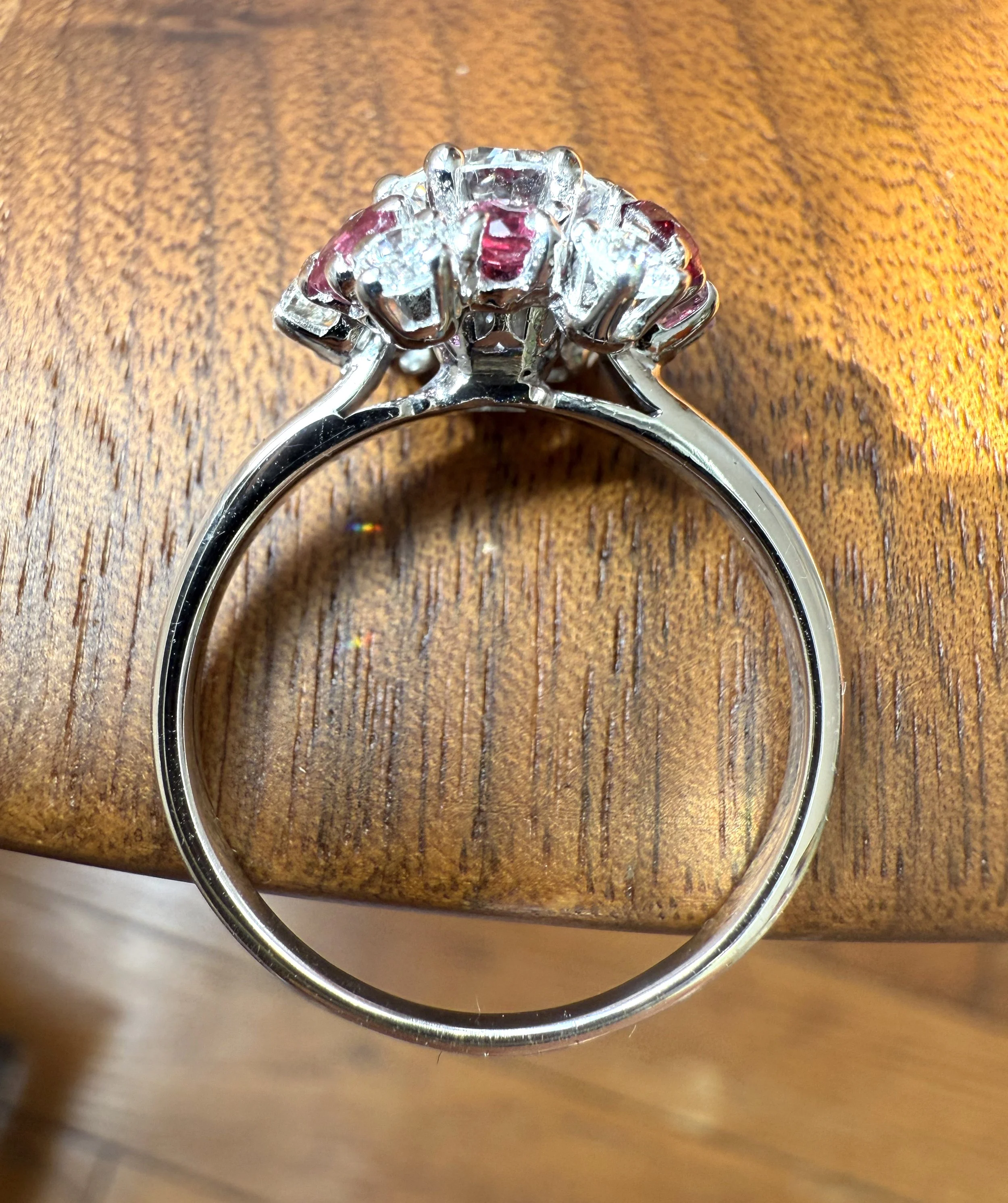 ADR2875-Bague-vintage-or-diamants-rubis-vintage-jewels-paris-unique-rare6.jpeg