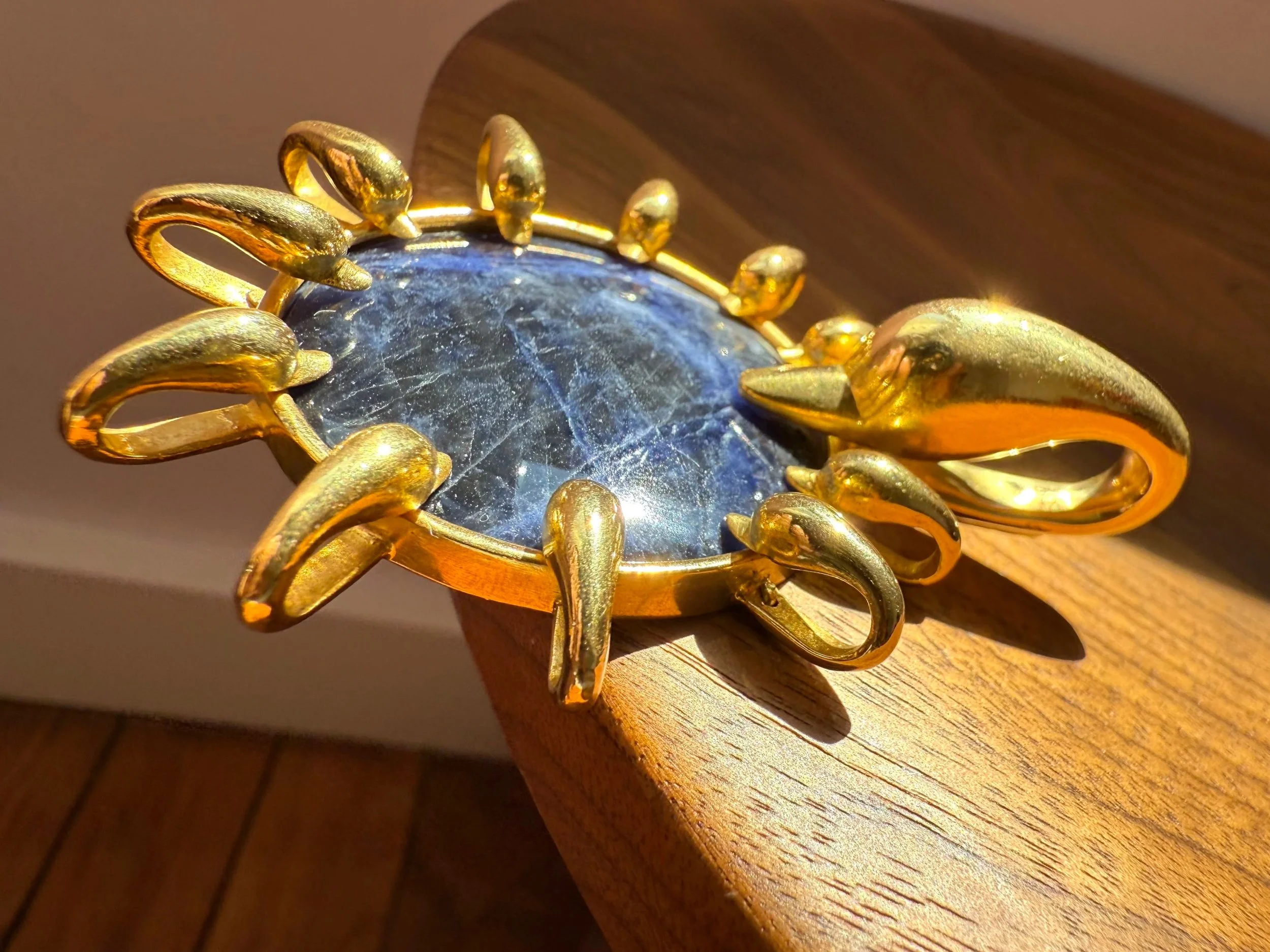 ADR2406-lalaounis-cygne-pendentif-sodalite.jpg