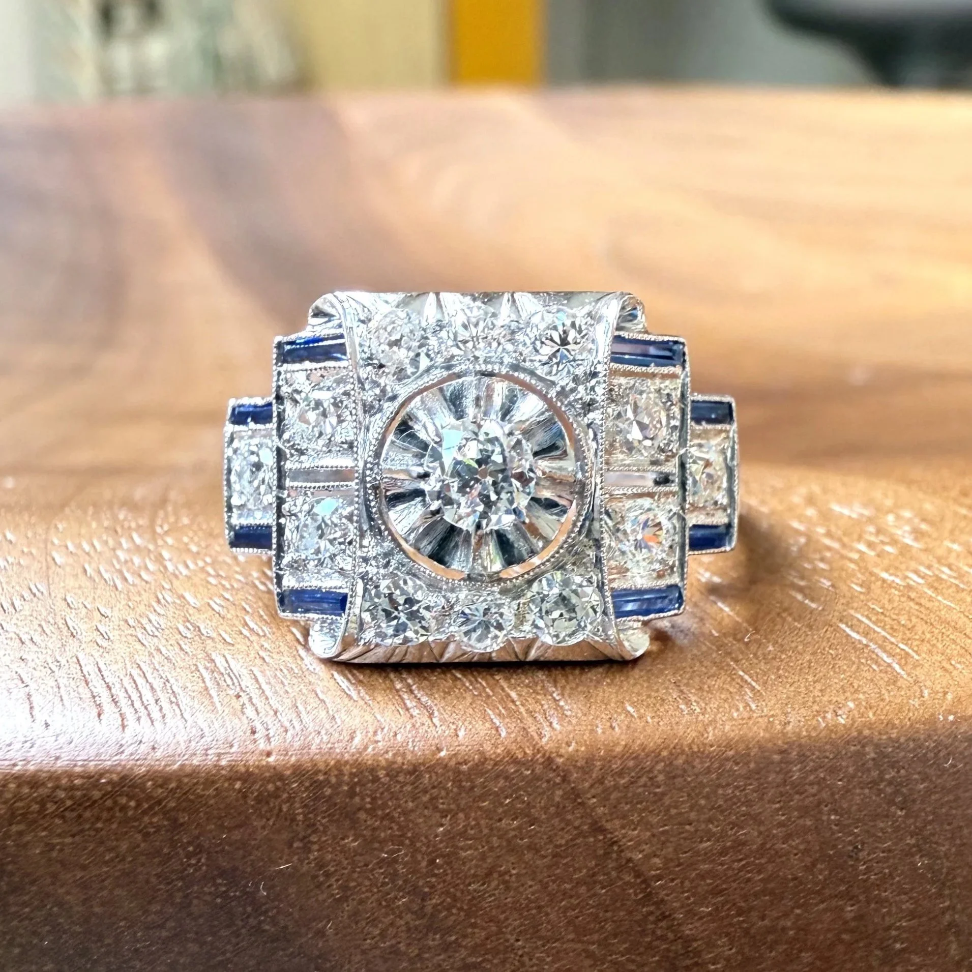 ADR2990-Art-Deco-bague-platine-diamants-saphirs-ring-diamonds-sapphire-rare-ring-bijoux-anciens-paris-french-jewelry0.jpg