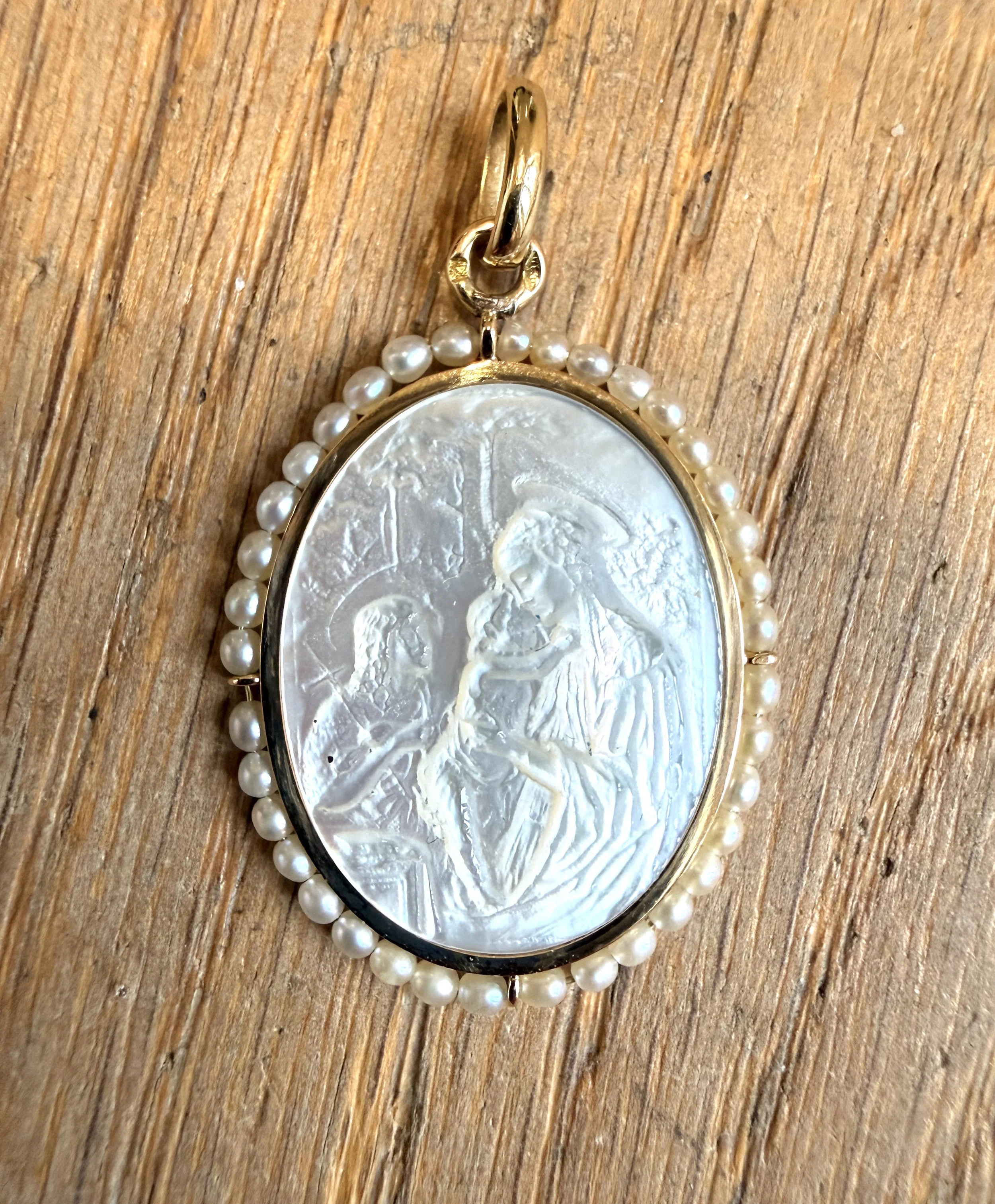 ADR2883-Medaille-nacre-or-jaune-vierge-enfant3.jpeg