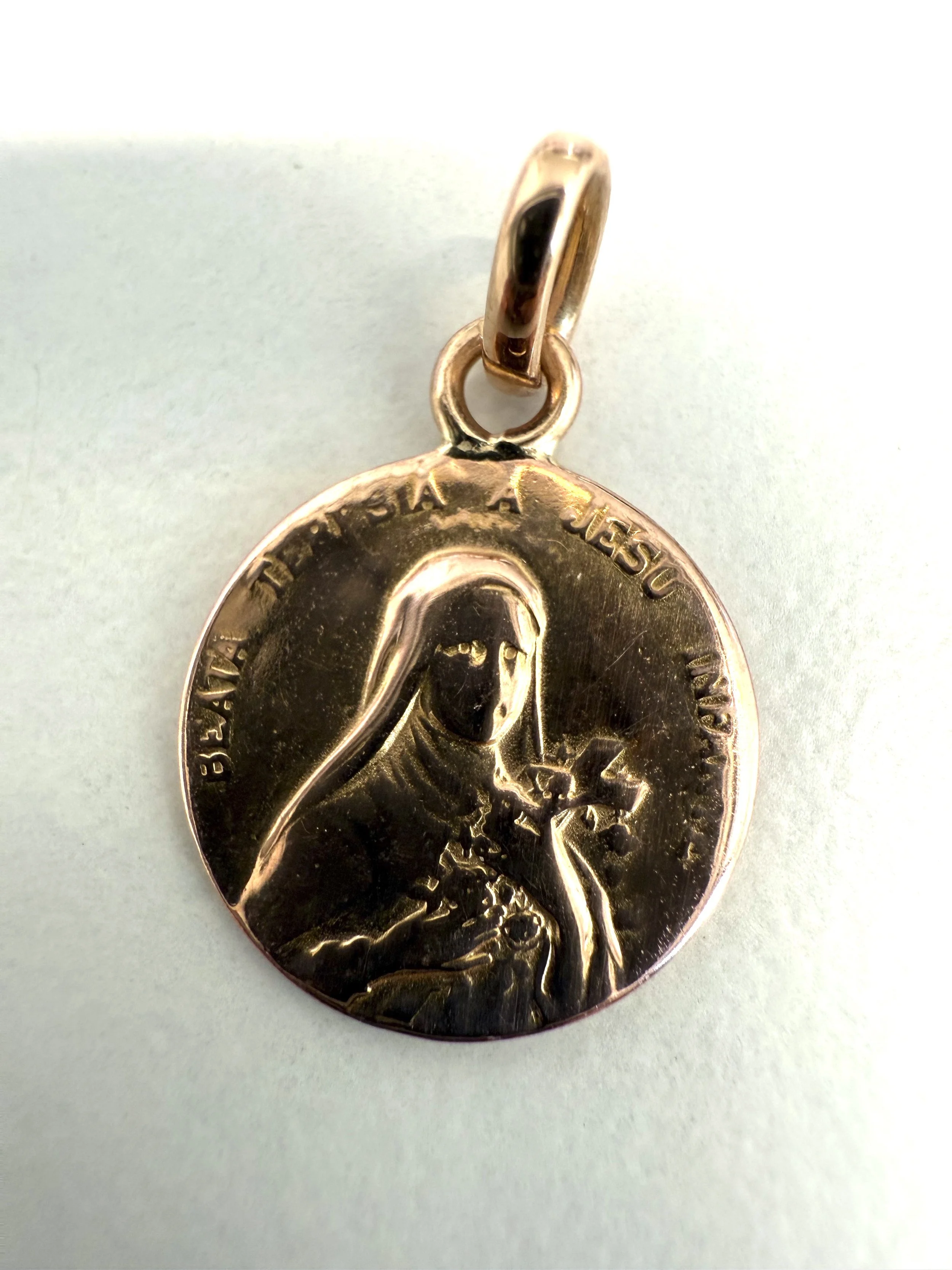 ADR2863-rosaria-maria-vierge-or-rose0.jpeg
