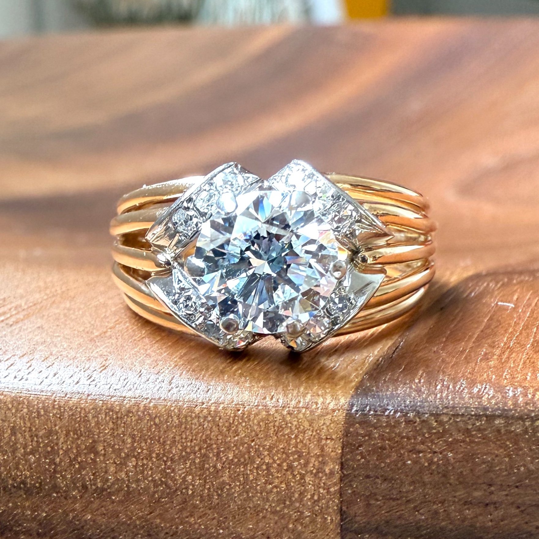 ADR2816-Bague-vintage-ancienne-diamant-or-jaune-diamond-ring-estate-famille-genration-transmission-bijoux-anciens1.jpg