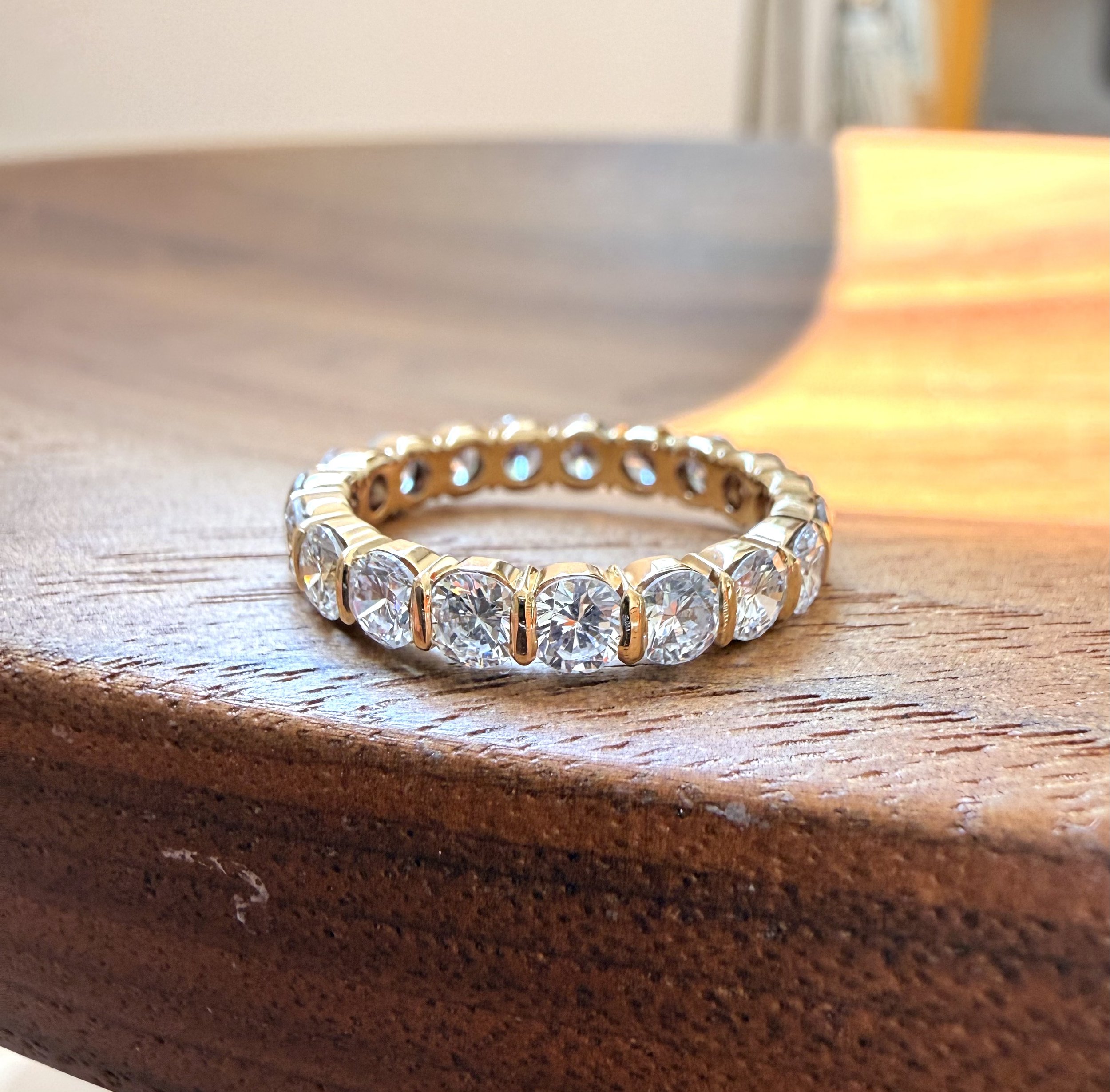 ADR3097-Alliance-or-jaune-diamants-diamonds-gold-wedding-ring-mariage1.jpeg