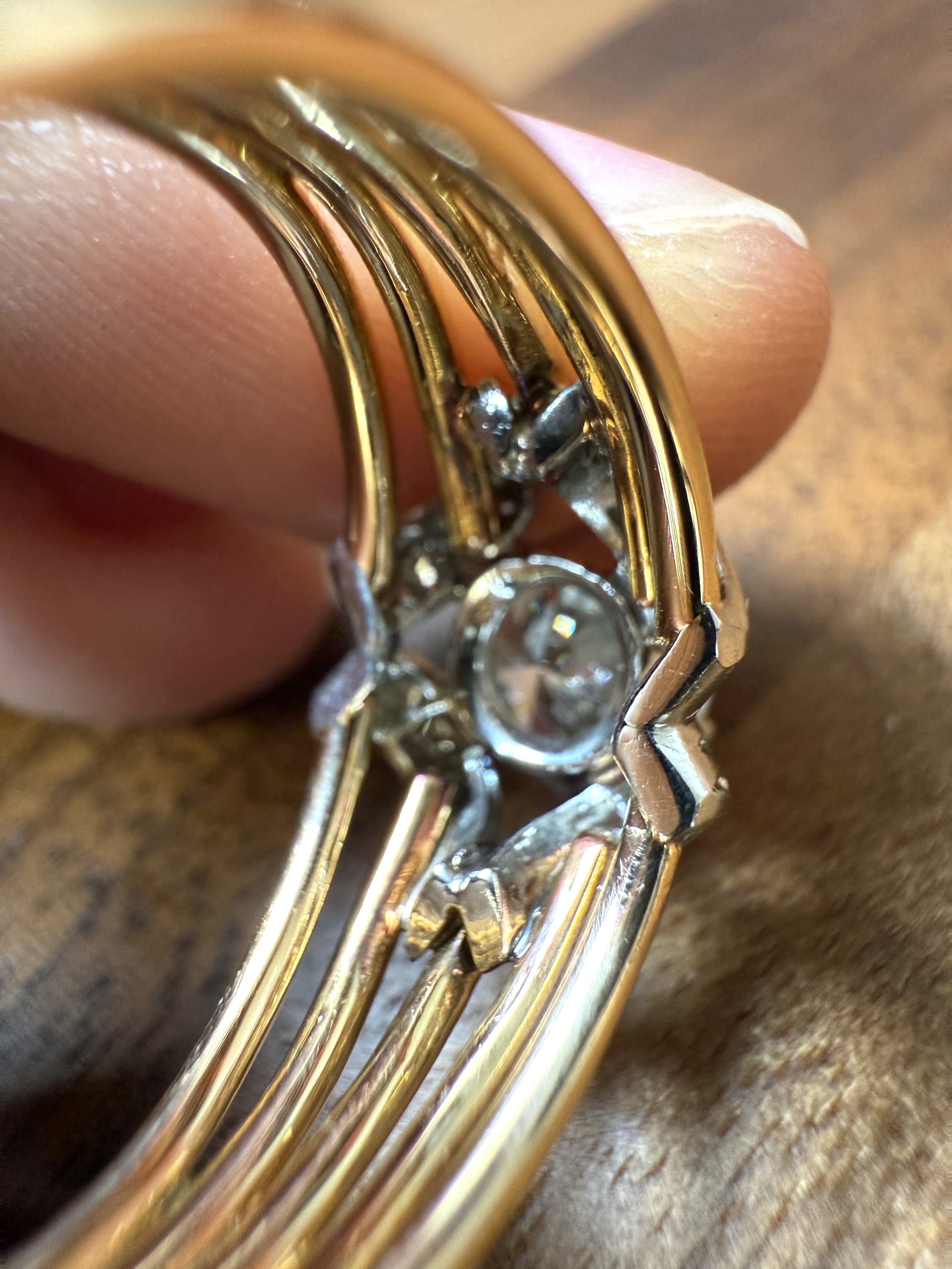 ADR2816-Bague-vintage-ancienne-diamant-or-jaune-diamond-ring-estate-famille-genration-transmission-bijoux-anciens6.jpeg