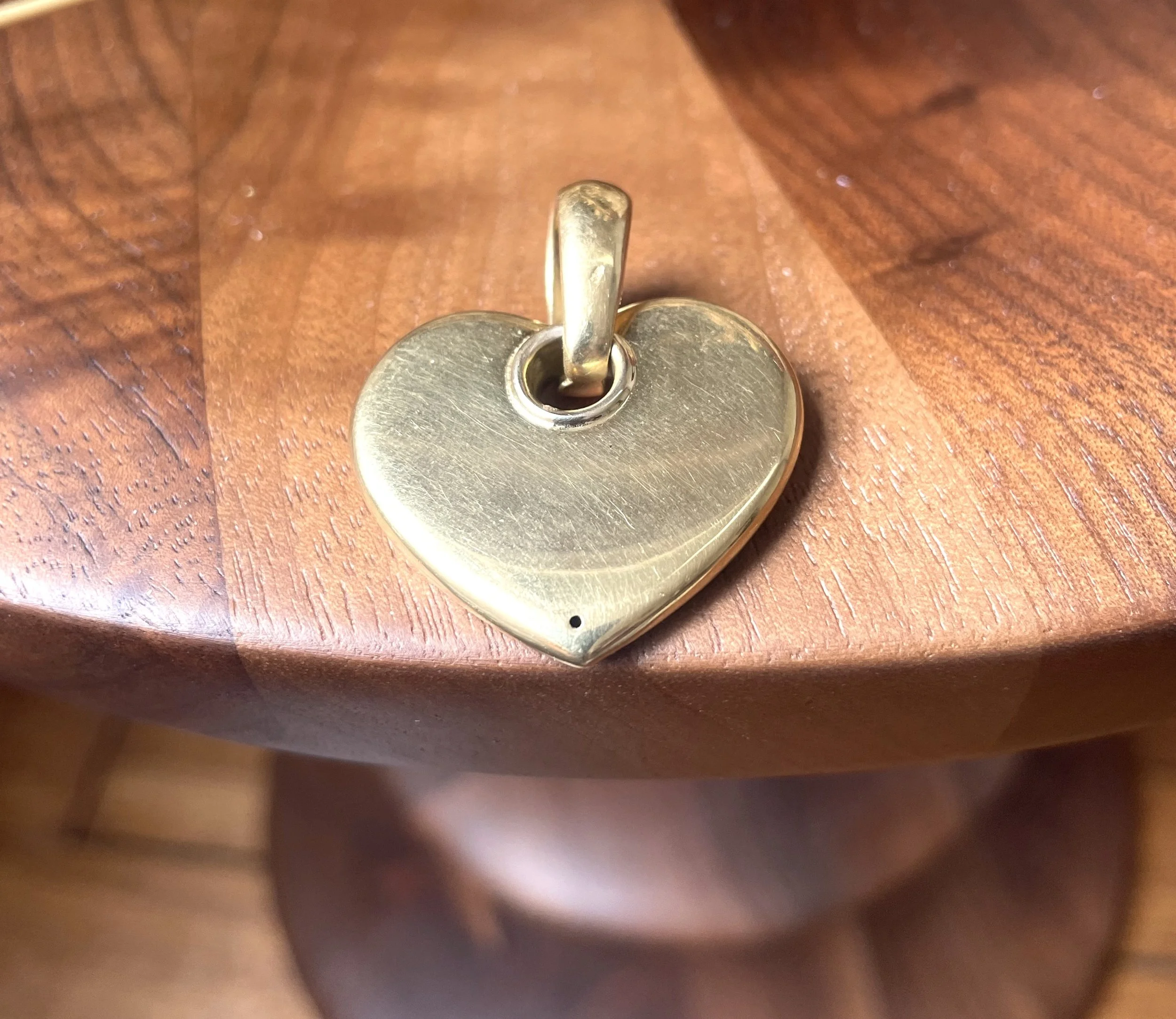 Pendentif Cœur En Relief Doré - Bijou Vintage Finement Travaillé, Chaîne Incluse