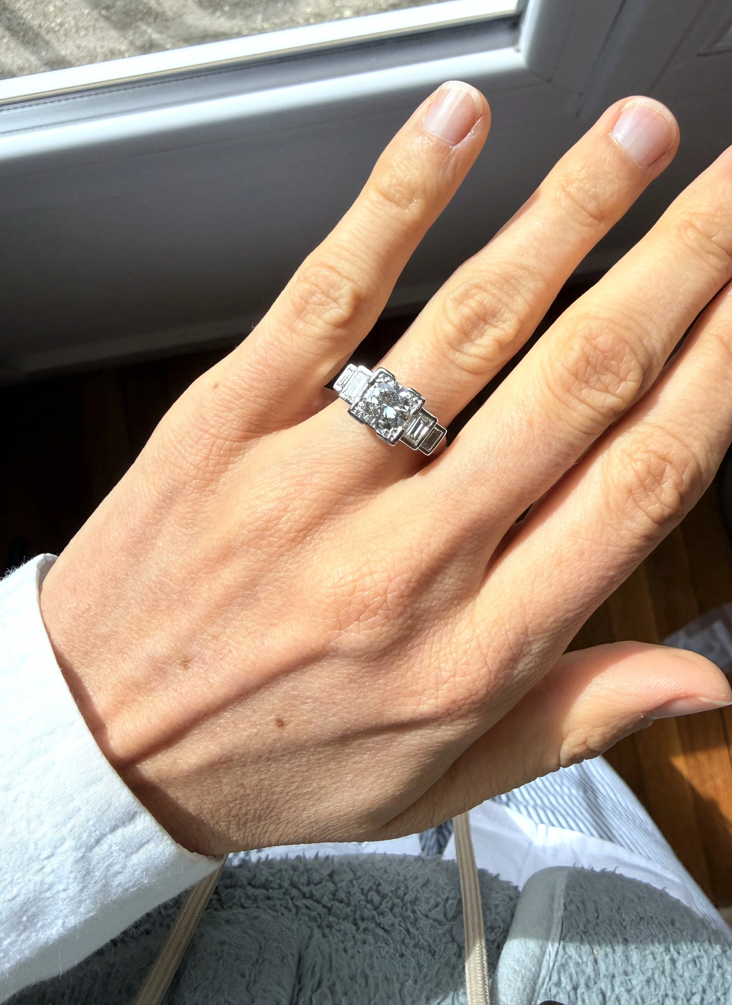 ADR2954-Bague-platine-diamants-diamond-ring-estate-art-deco-fiancailles-engaged-wedding-engagement-ring16.jpeg