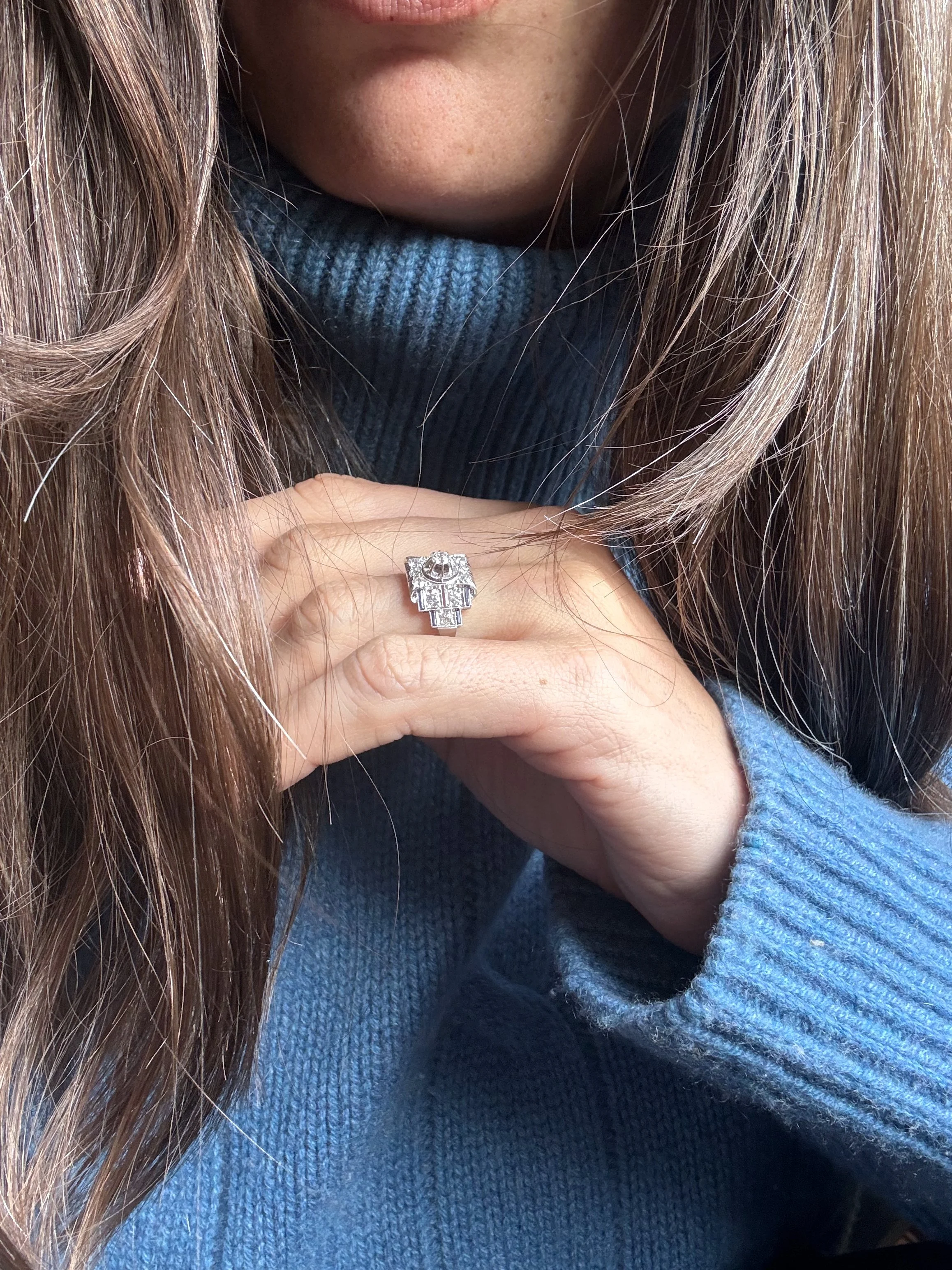 ADR2990-Art-Deco-bague-platine-diamants-saphirs-ring-diamonds-sapphire-rare-ring-bijoux-anciens-paris-french-jewelry7.jpeg