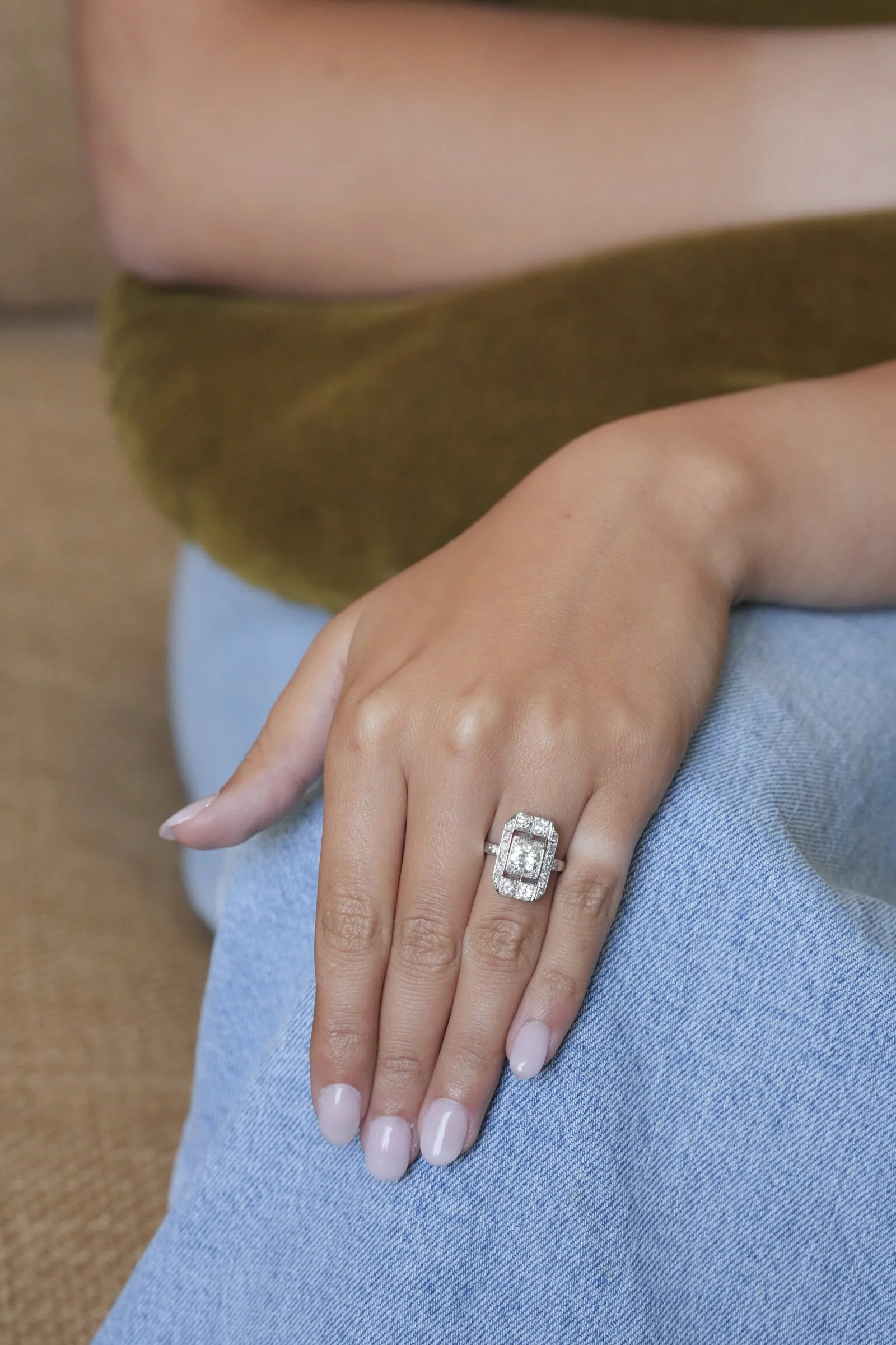 ADR3127-clarisse-bague-diamants-art-deco3.jpg