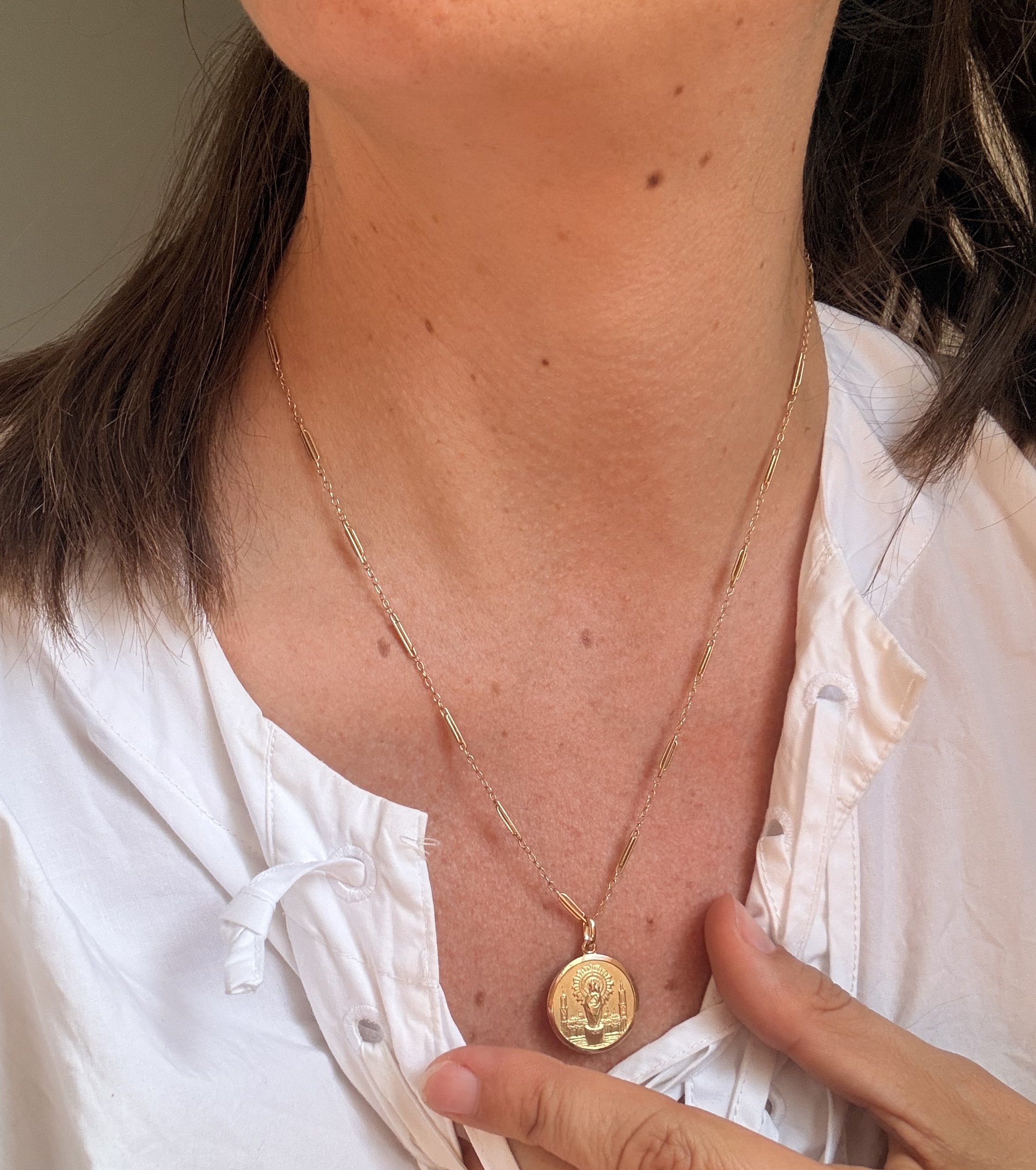 ADR2972-medaille-vierge-or7.jpeg