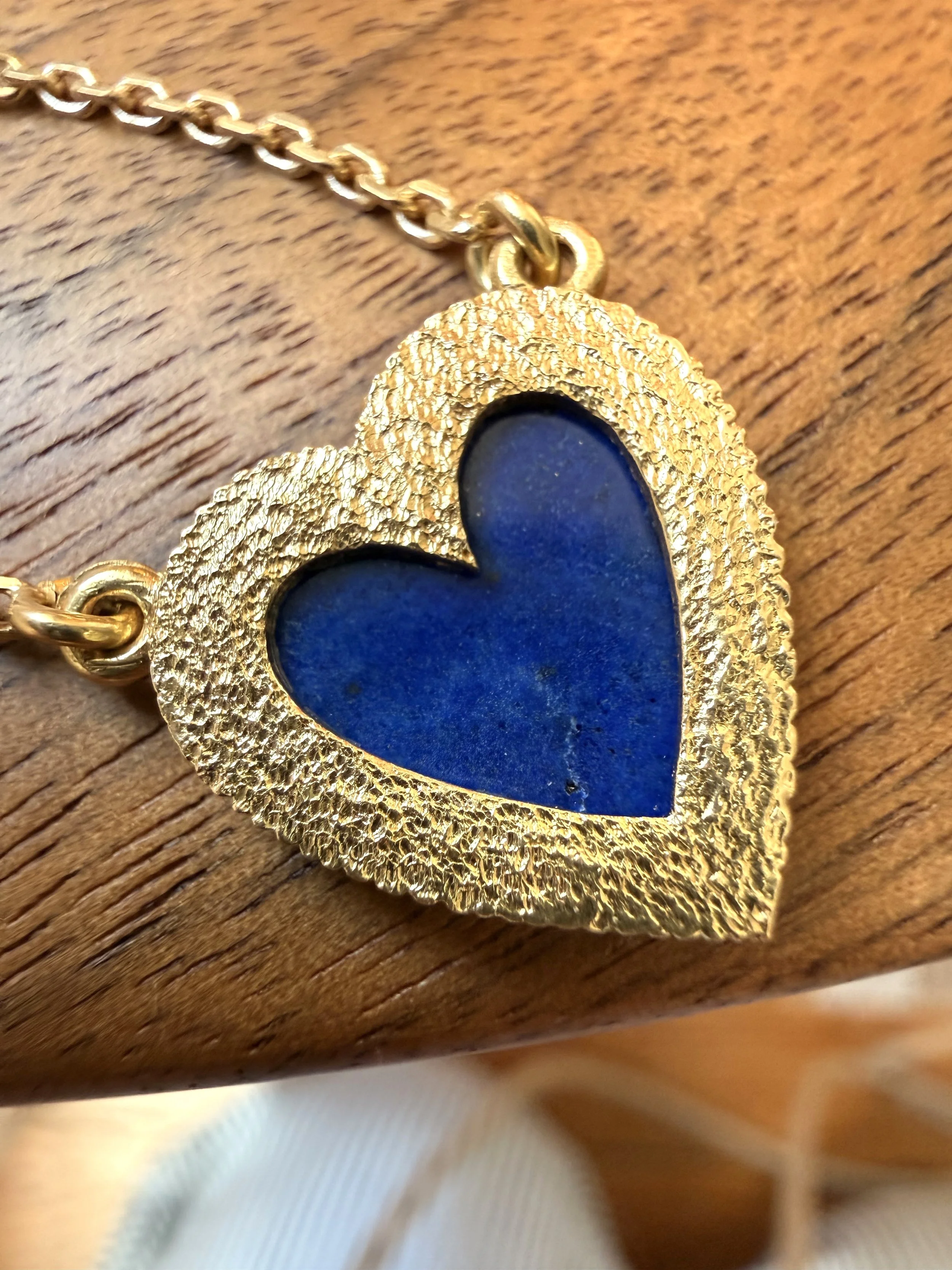ADR2996-collier-or-jaune-lapis-lazuli-coeur-necklace-heart-vintage5.jpeg