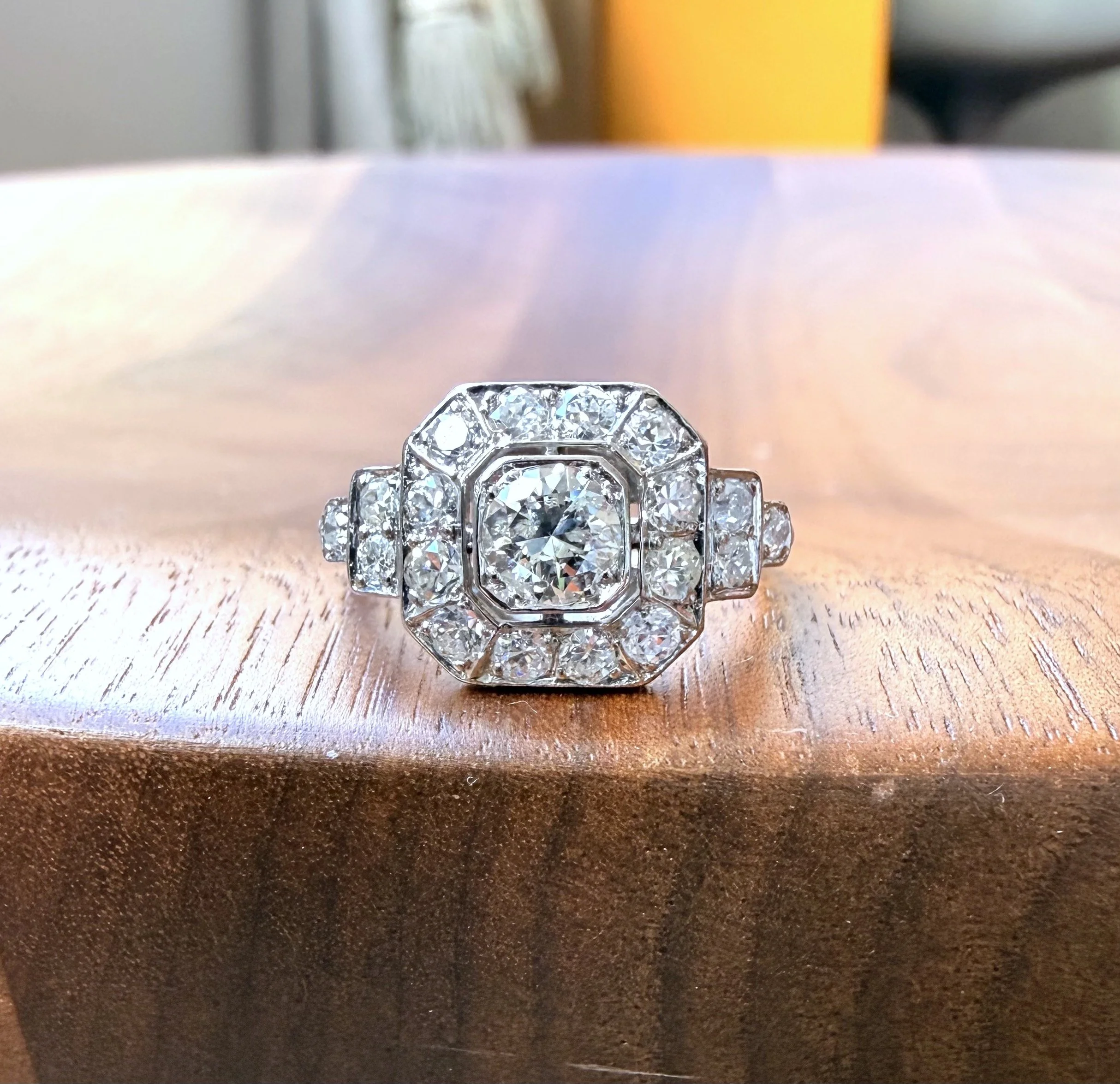 ADR3113-Calor-bague-ancienne-fiacailles-mariage-bijoux-anciens-paris-french-parisienne-joaillerie-bijoux-famille-anciens-achat-vente-laurafleur6.jpeg
