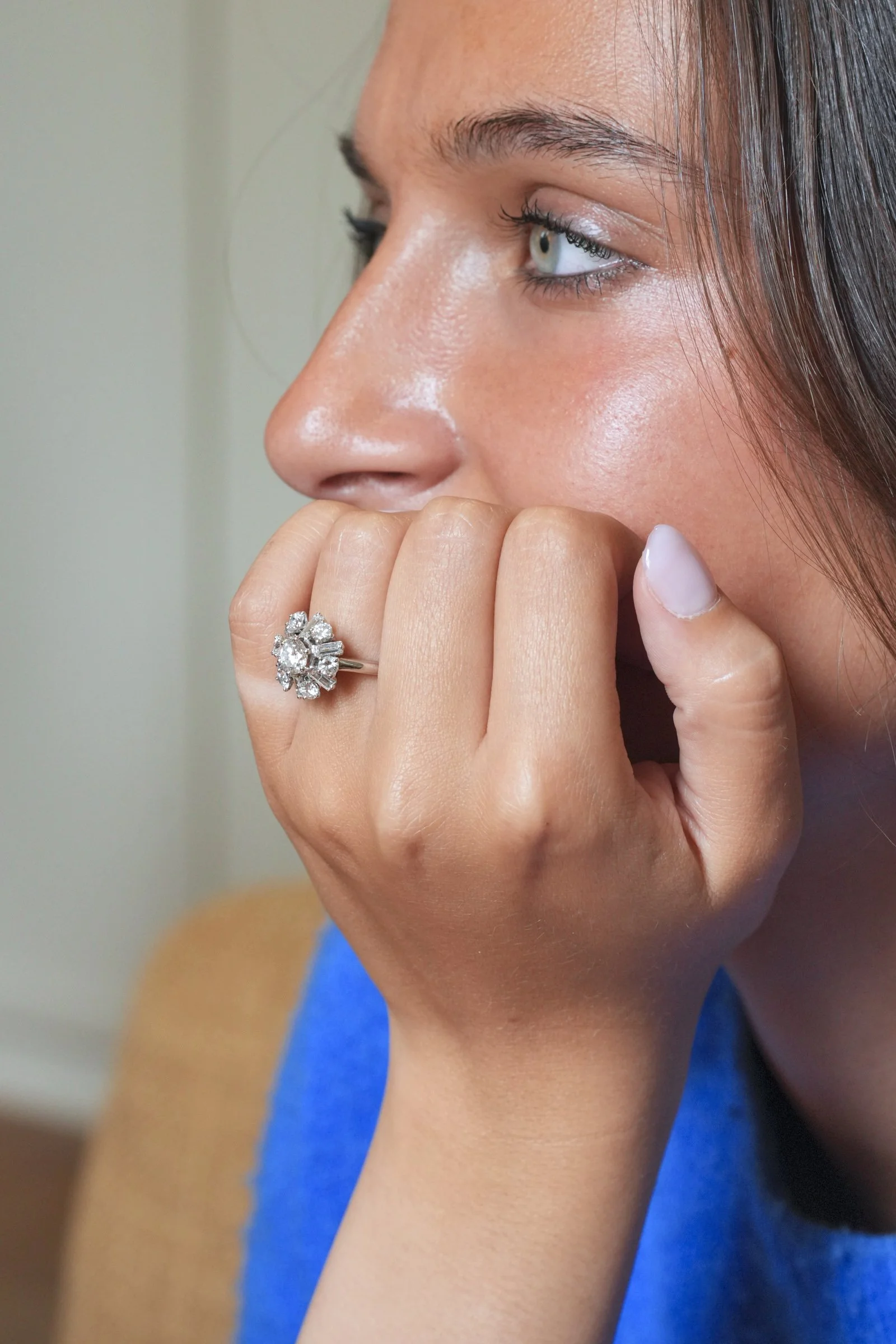 ADR3013-Bergame-bague-vintage-fiancailles-diamants-wedding-mariage-shesaidyes-french-croissant-Mauboussin-paris0.jpg