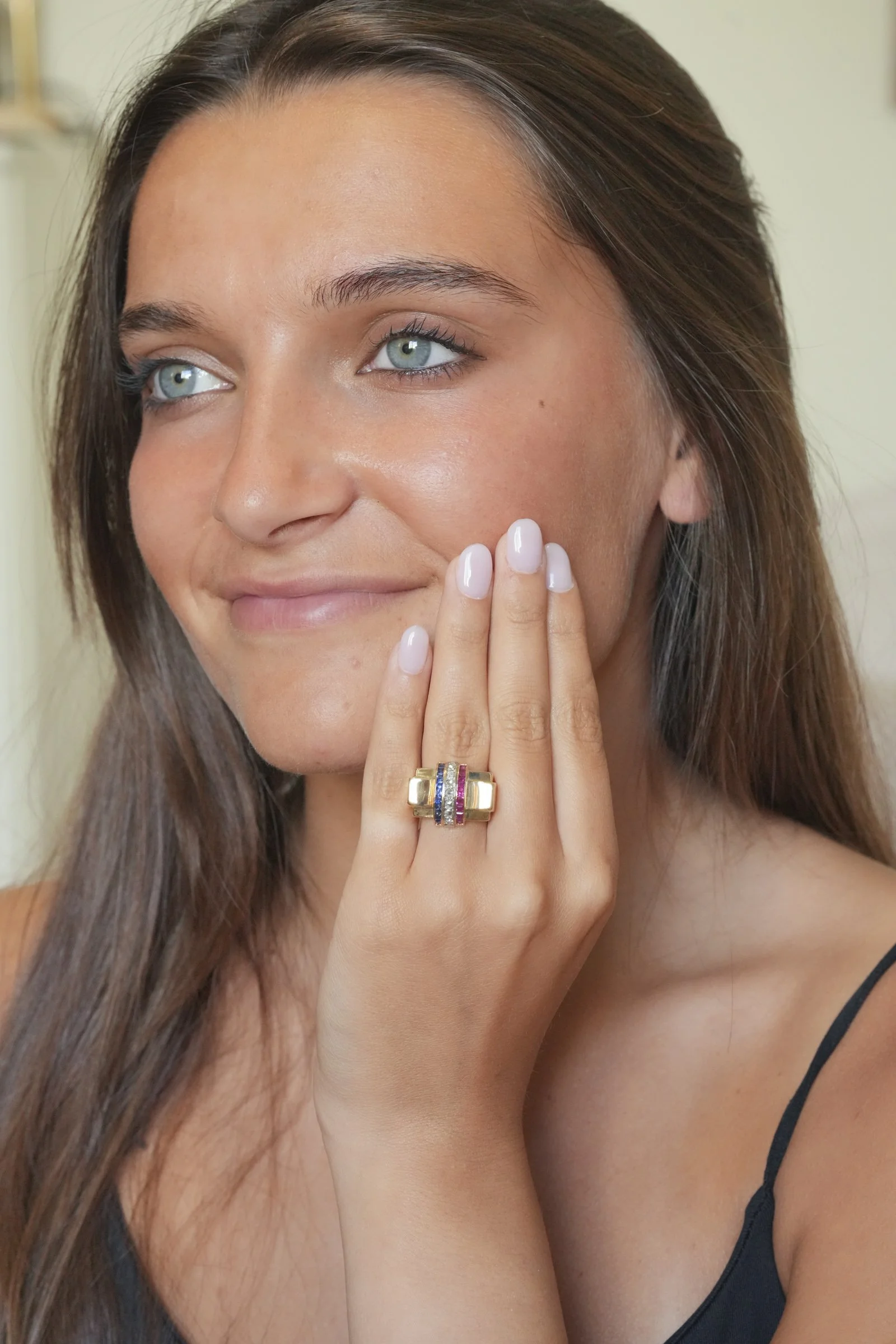 ADR3135-bague-tank-patriotique-or-saphirs-rubis-diamants-french-ring2.jpg