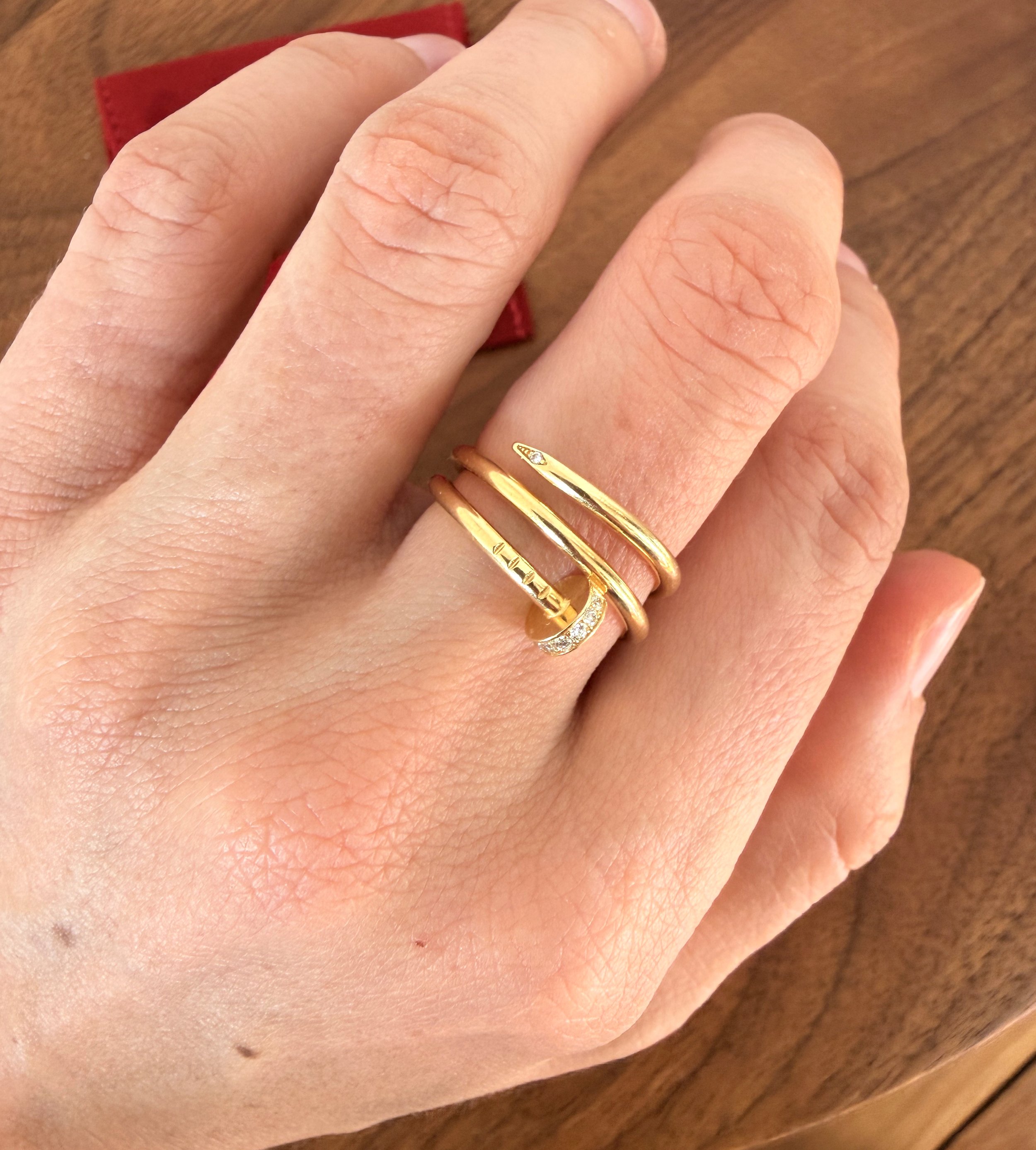 ADR3058-Bague-Cartier-clou-juste-double-diamants-vintage-secondhand-secondemain-bijoux-cartierparis8.jpeg