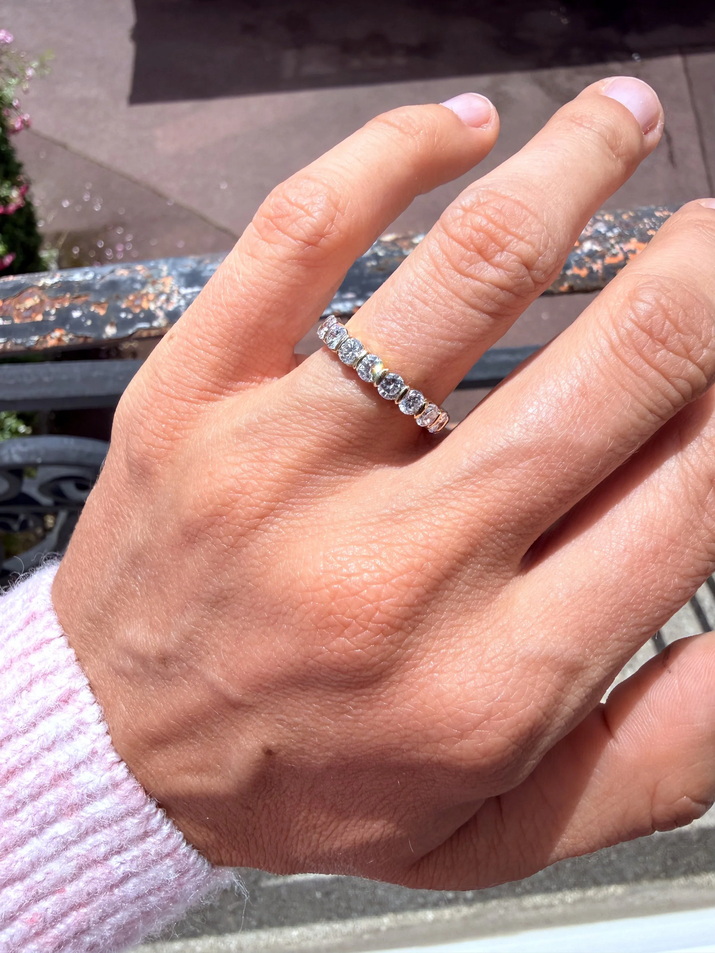 ADR3097-Alliance-or-jaune-diamants-diamonds-gold-wedding-ring-mariage8.jpeg