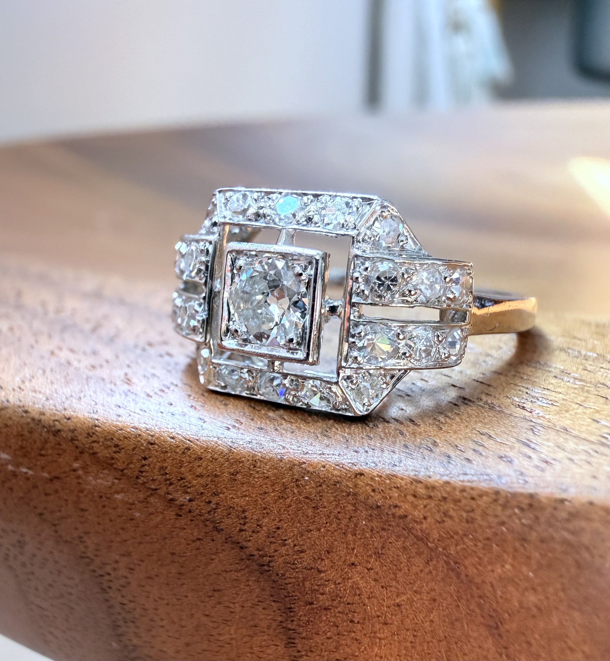 ADR3105-Pauline-bague-ancienne-art-decoplatine-diamants-diamond-ring-fiancailles-mariage-wedding2.jpeg