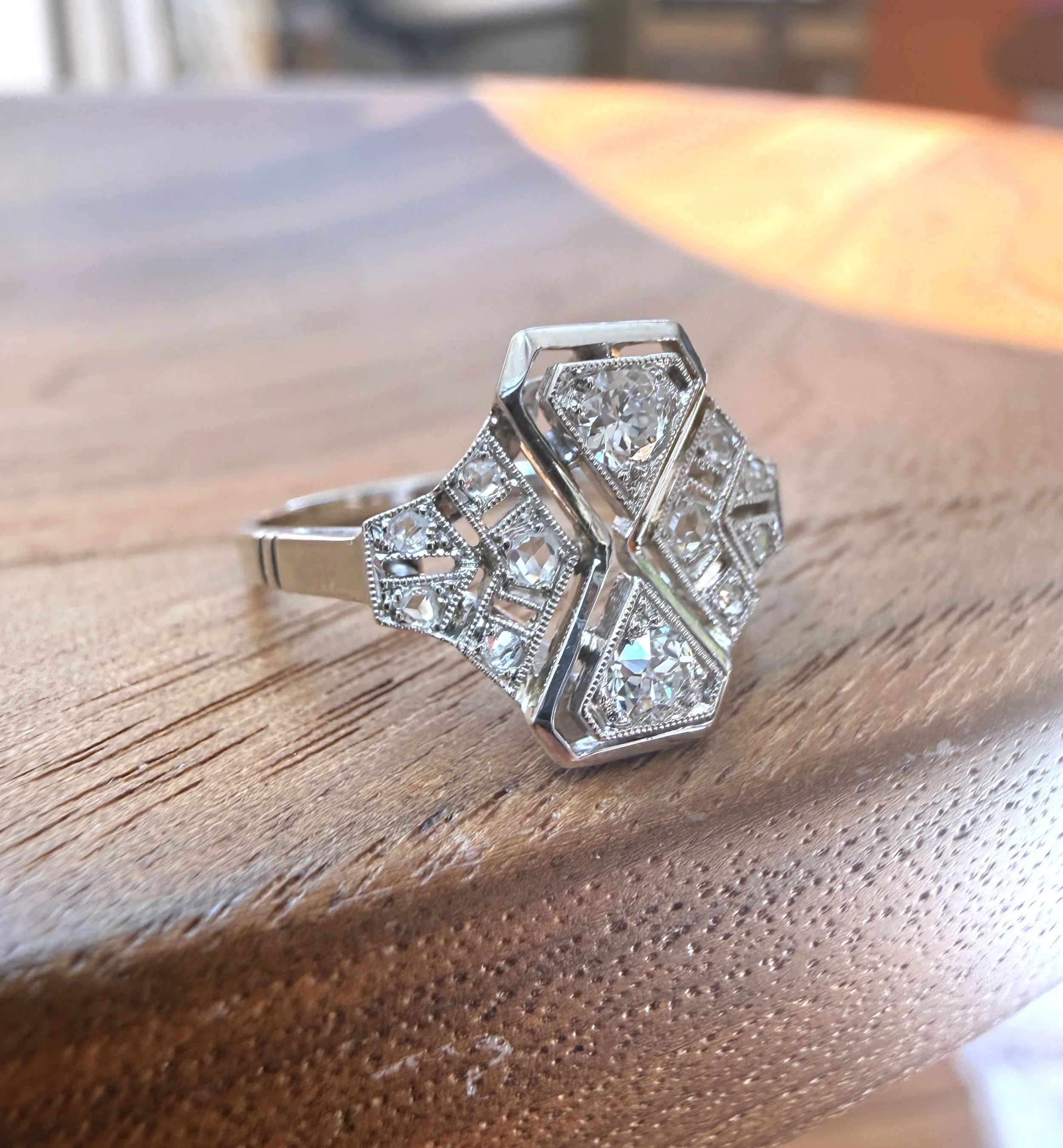 ADR3071-andaluze-bague-art-deco-diamants3.jpeg