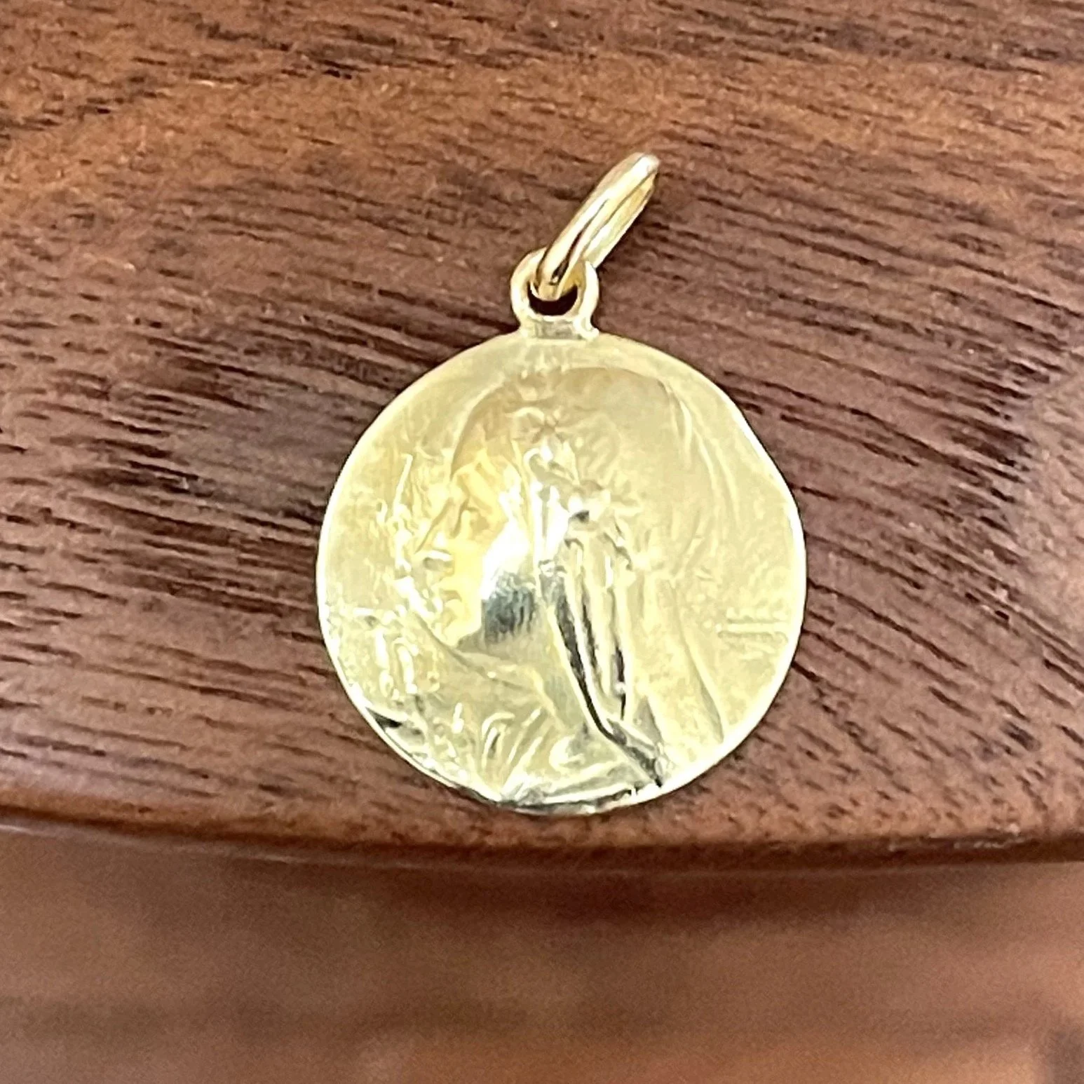 Emile Monier, ravissante médaille ancienne de la vierge en or jaune
