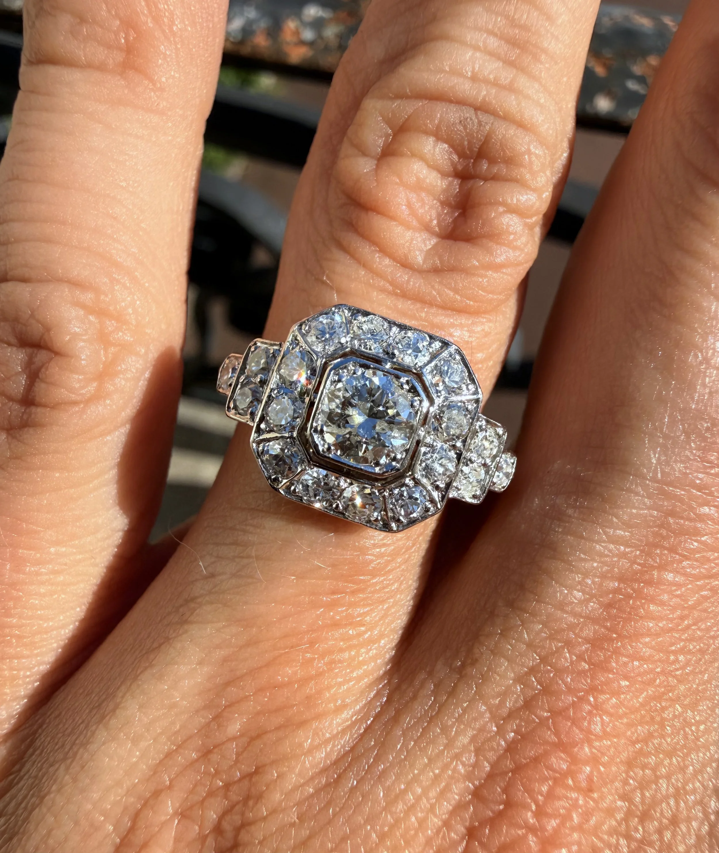 ADR3113-Calor-bague-ancienne-fiacailles-mariage-bijoux-anciens-paris-french-parisienne-joaillerie-bijoux-famille-anciens-achat-vente-laurafleur1.jpeg