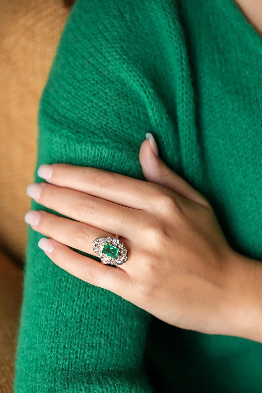 Bague Vintage Réglable Avec Cristal Vert émeraude - Bijou Ancien Couleur Or - Occasion