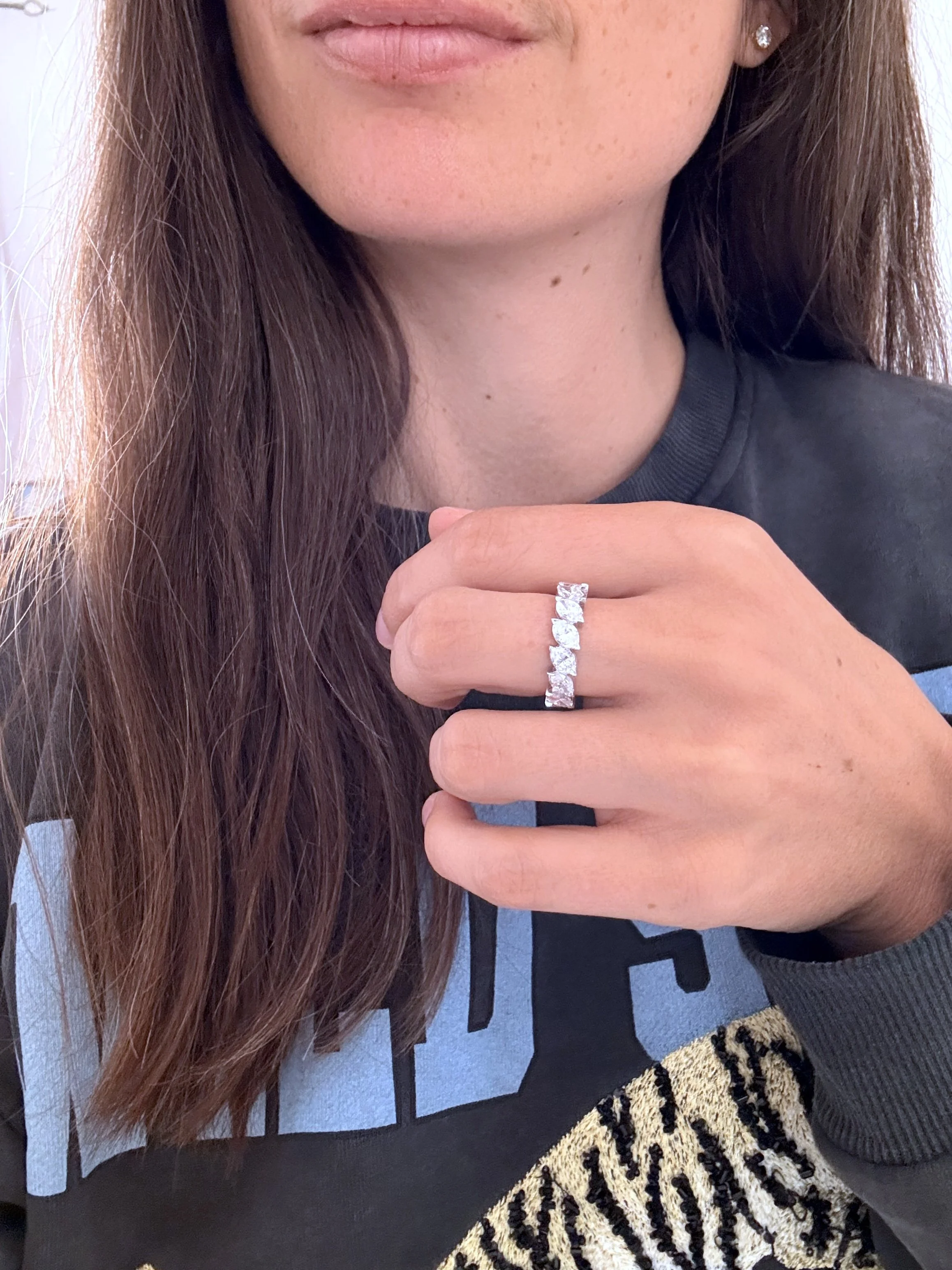 ADR3067-somptueuse-alliance-tour-complet-diamants-navette-marquise-diamonds8.jpeg