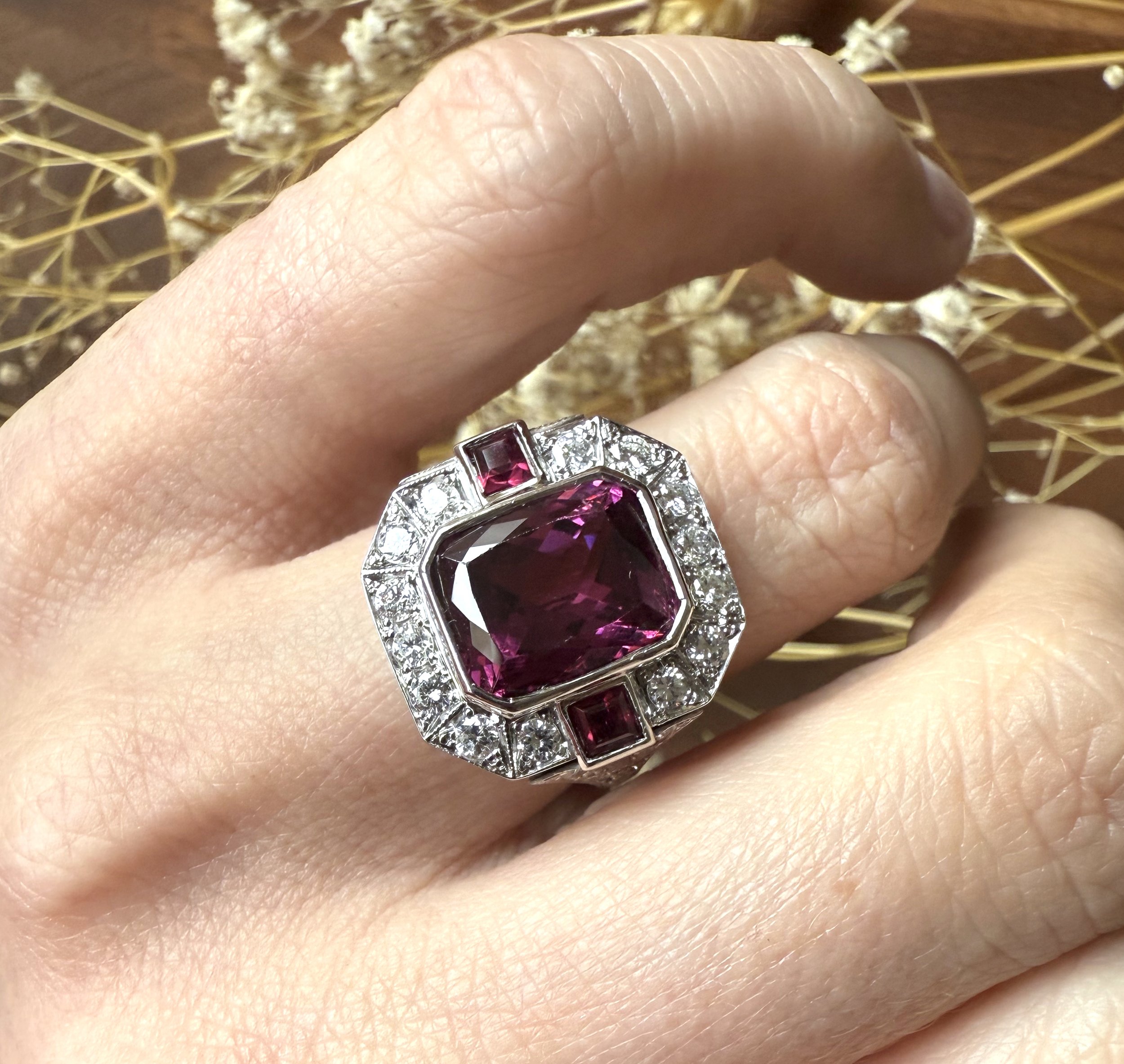 ADR2765-Bague-vintage-ancienne-rhodolite-style-art-deco-violette-grenat-diamants-diamonds-ring-anniversaire3.jpeg