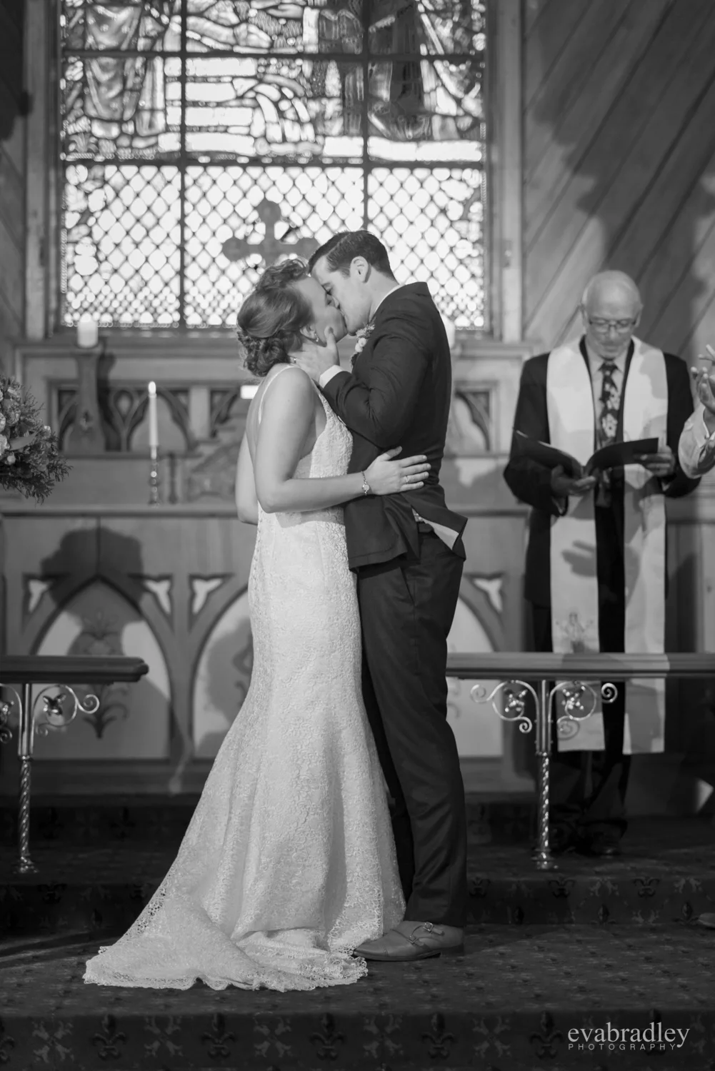 first-kiss-wedding-photography-napier