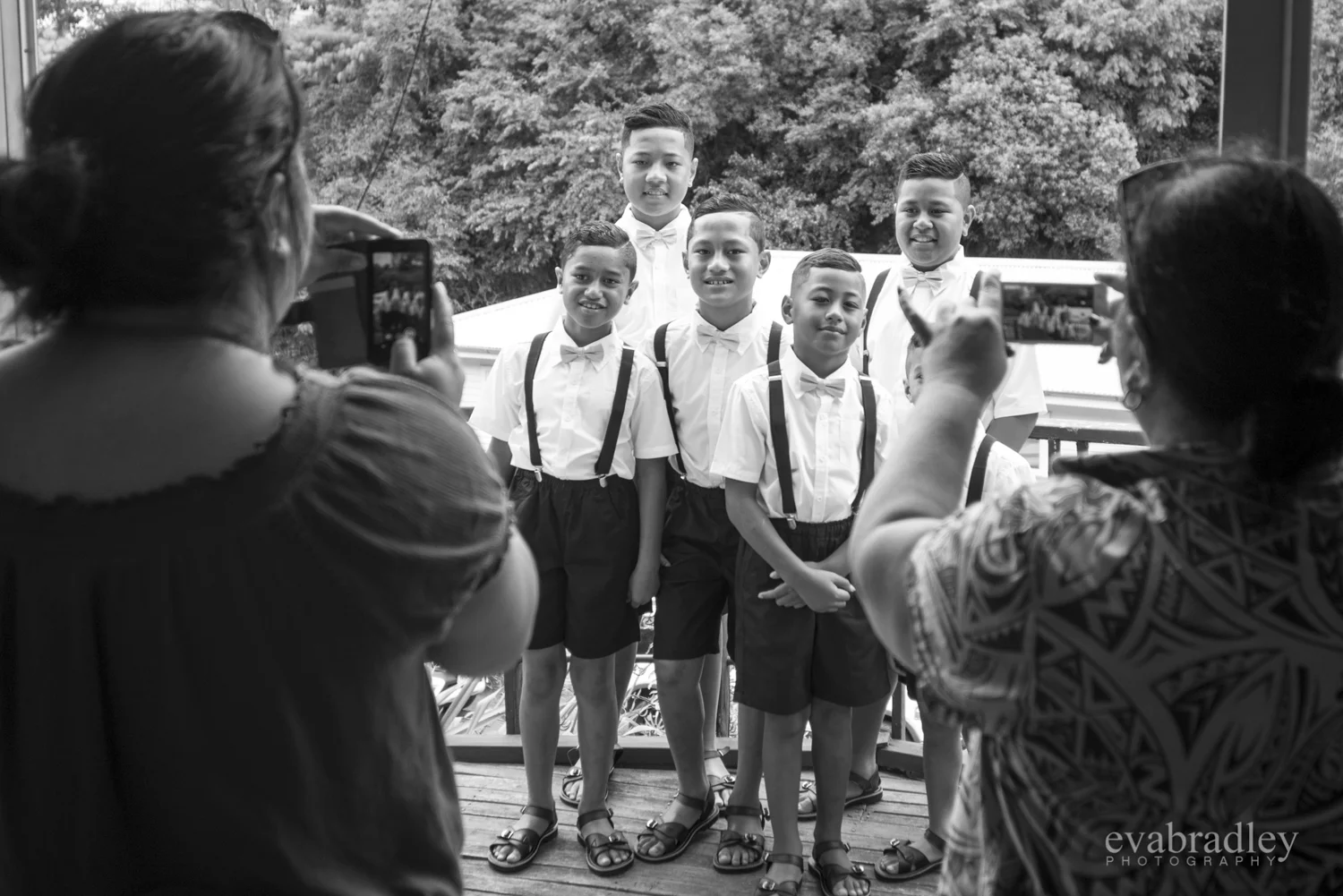 pageboys-hawkes-bay-wedding-photographers