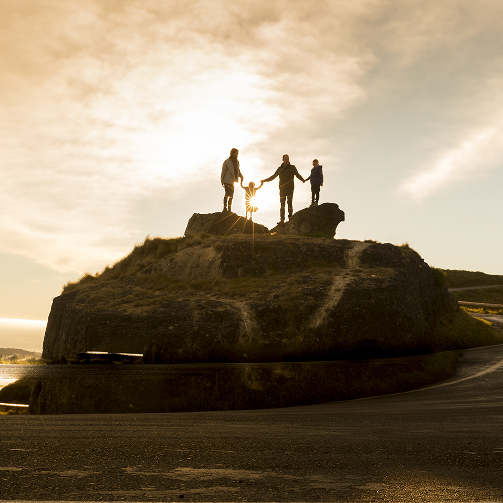 LOCATION FAMILY SESSION - TE MATA PEAK