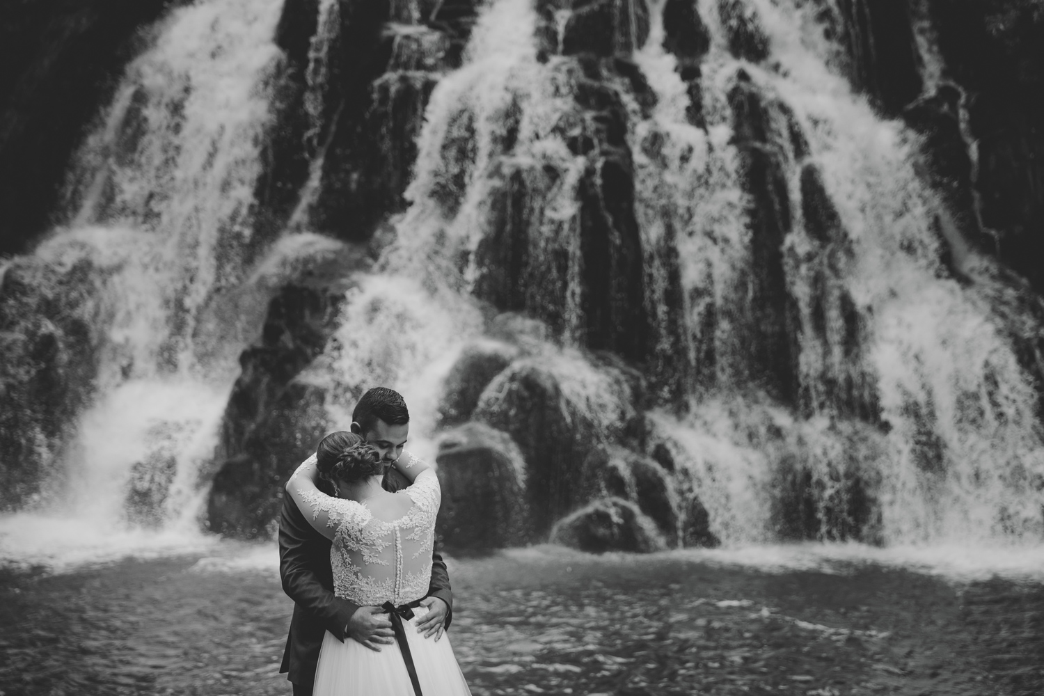 owharoa-waterfall-karangahake-wedding