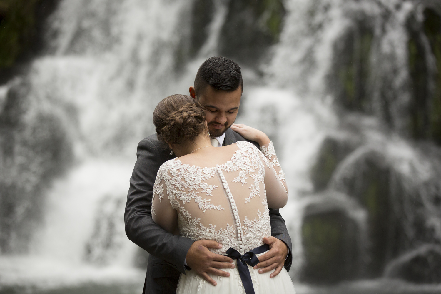 wedding-photography-owharoa-waterfall