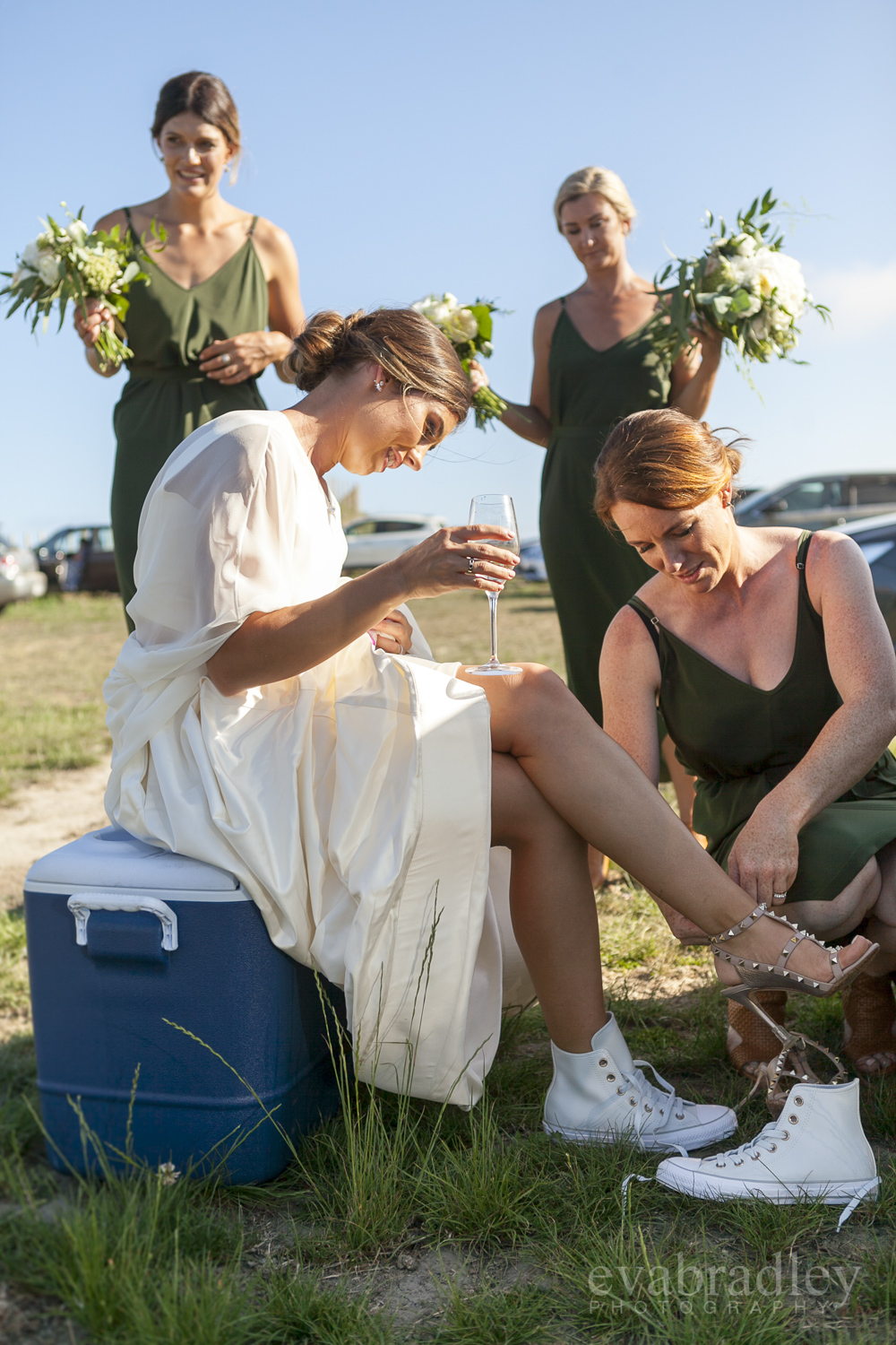 bride-wearing-converse-eva-bradley