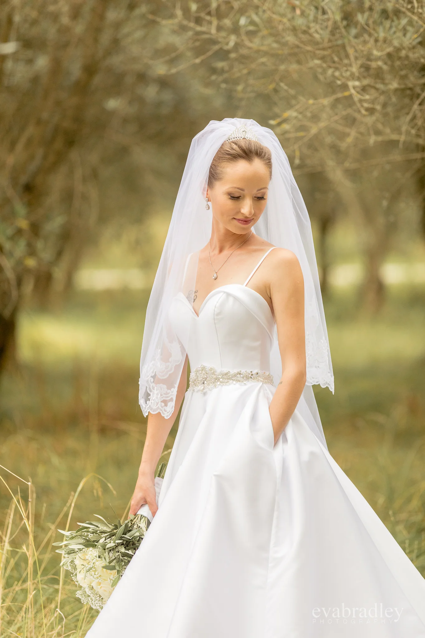 wedding-dresses-nz-pockets