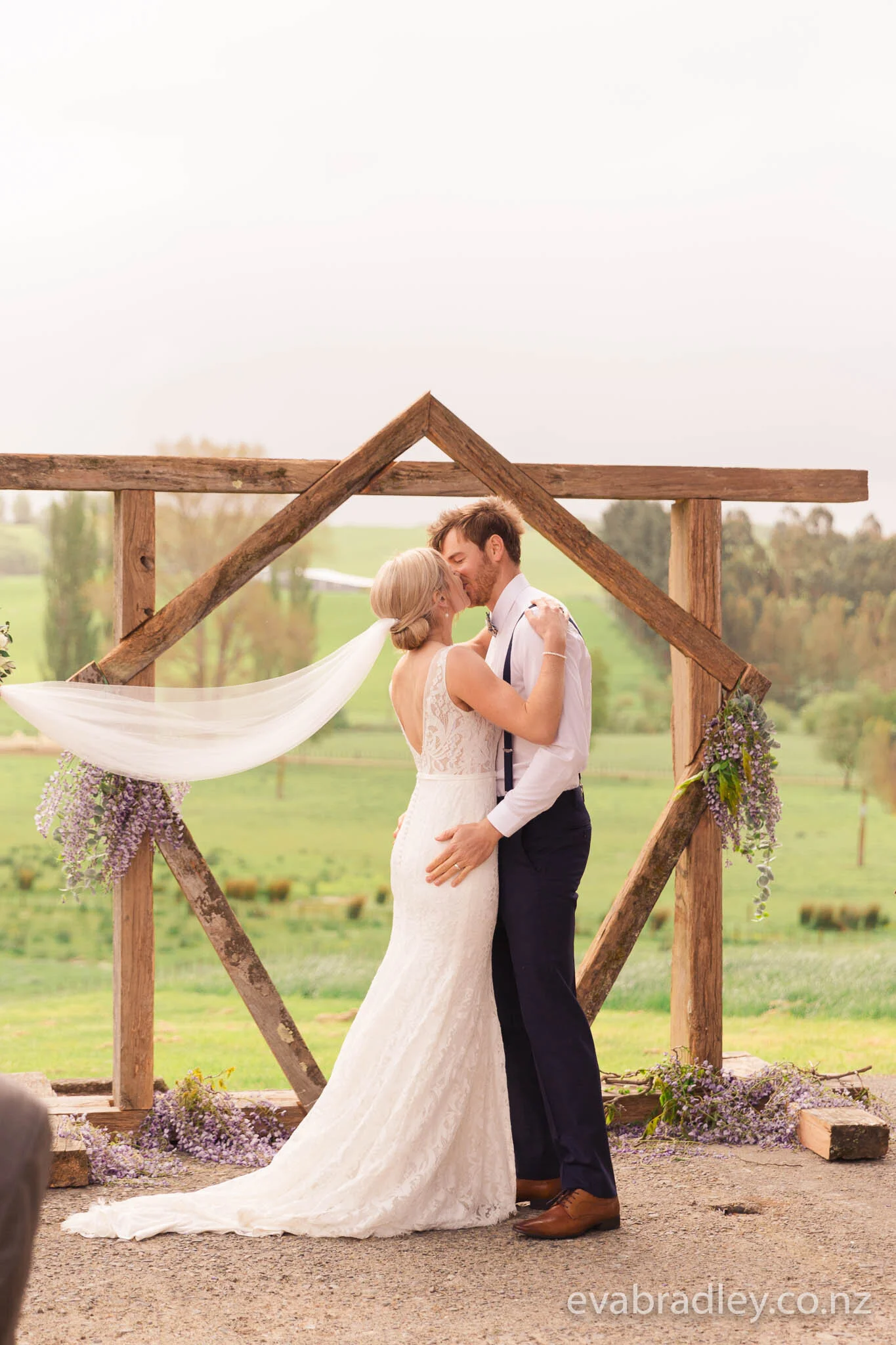best-new-zealand-wedding-photographers