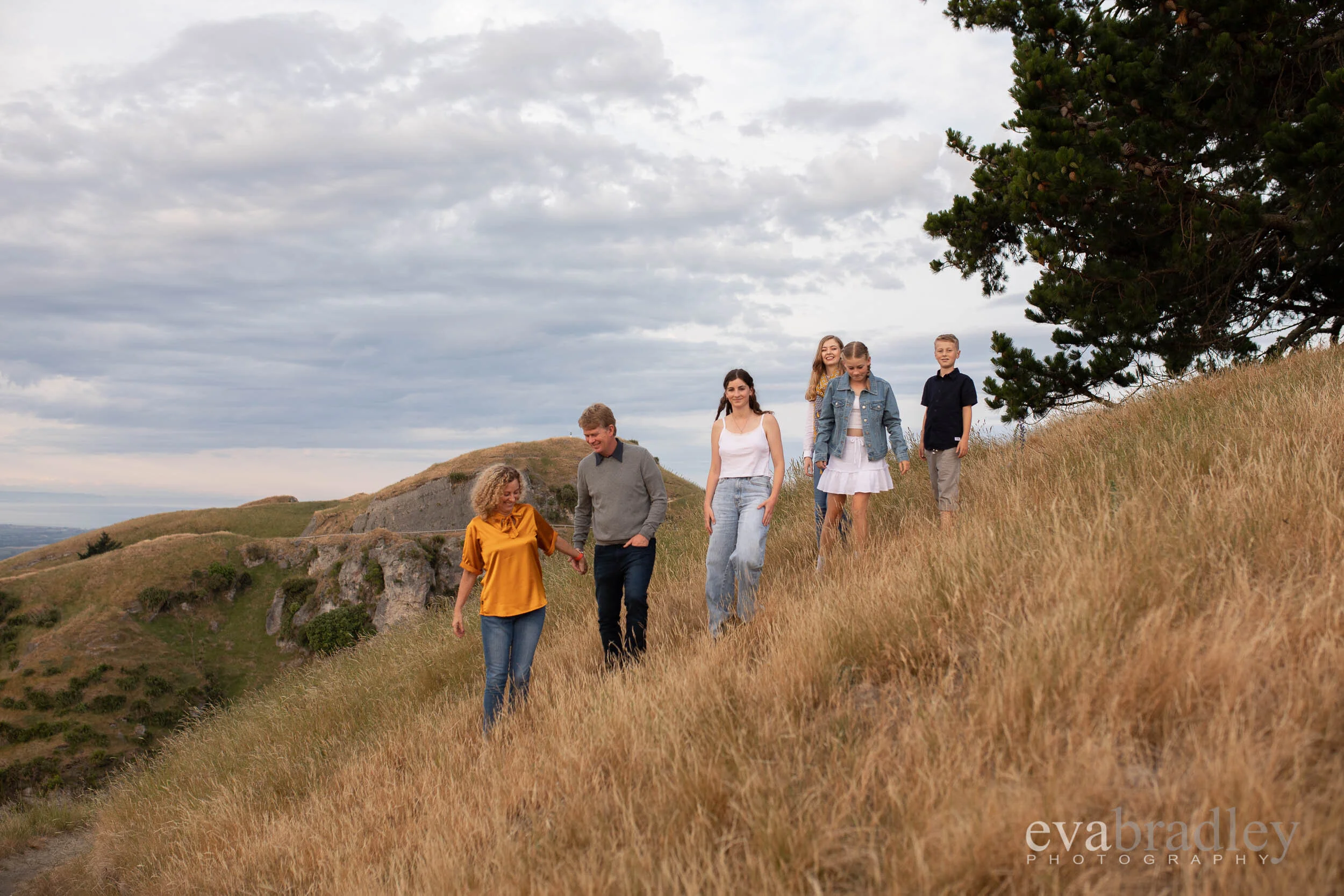 What to wear to family portrait session Hawke's Bay