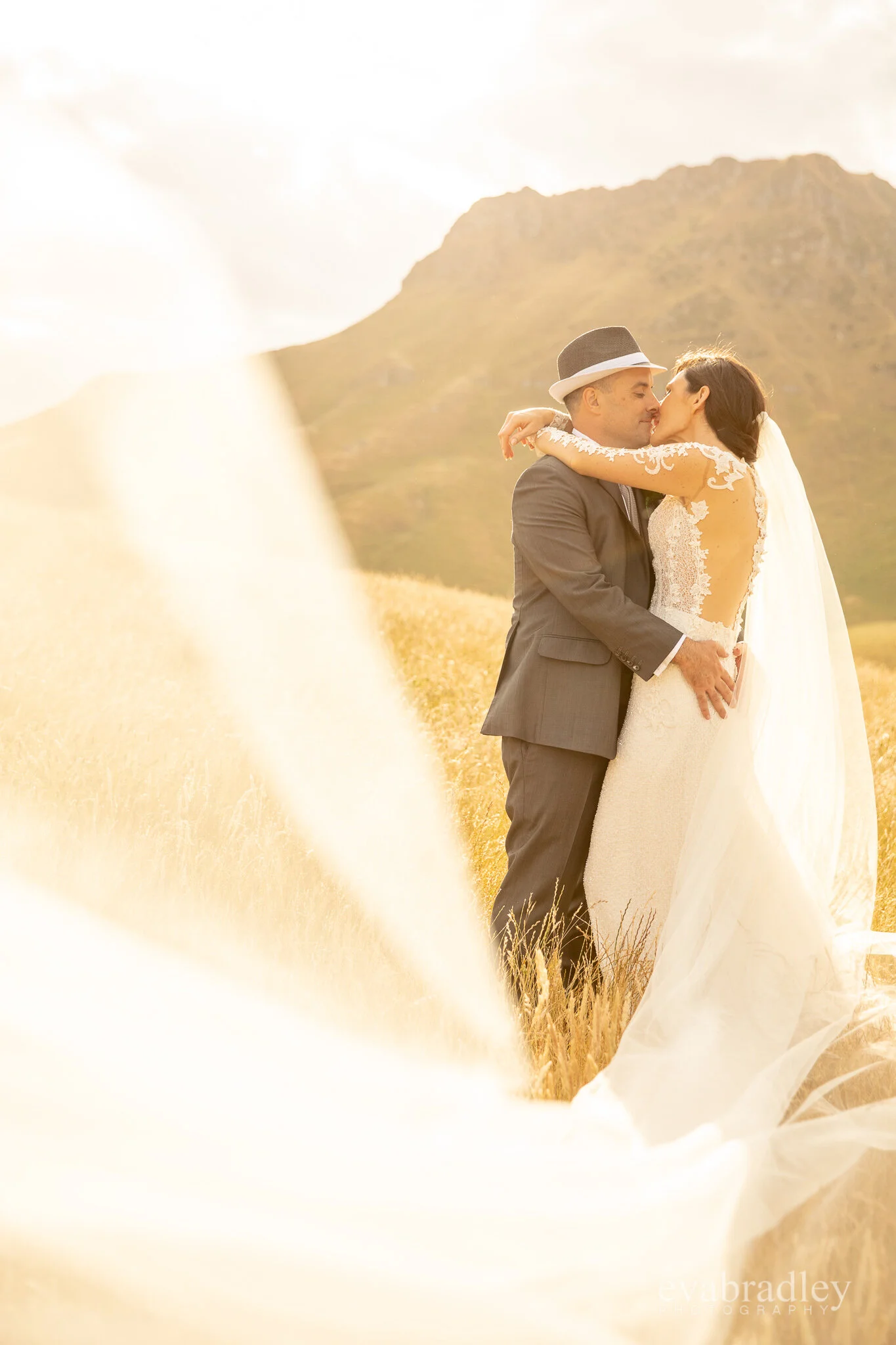 long veil wedding photography Hawkes bay