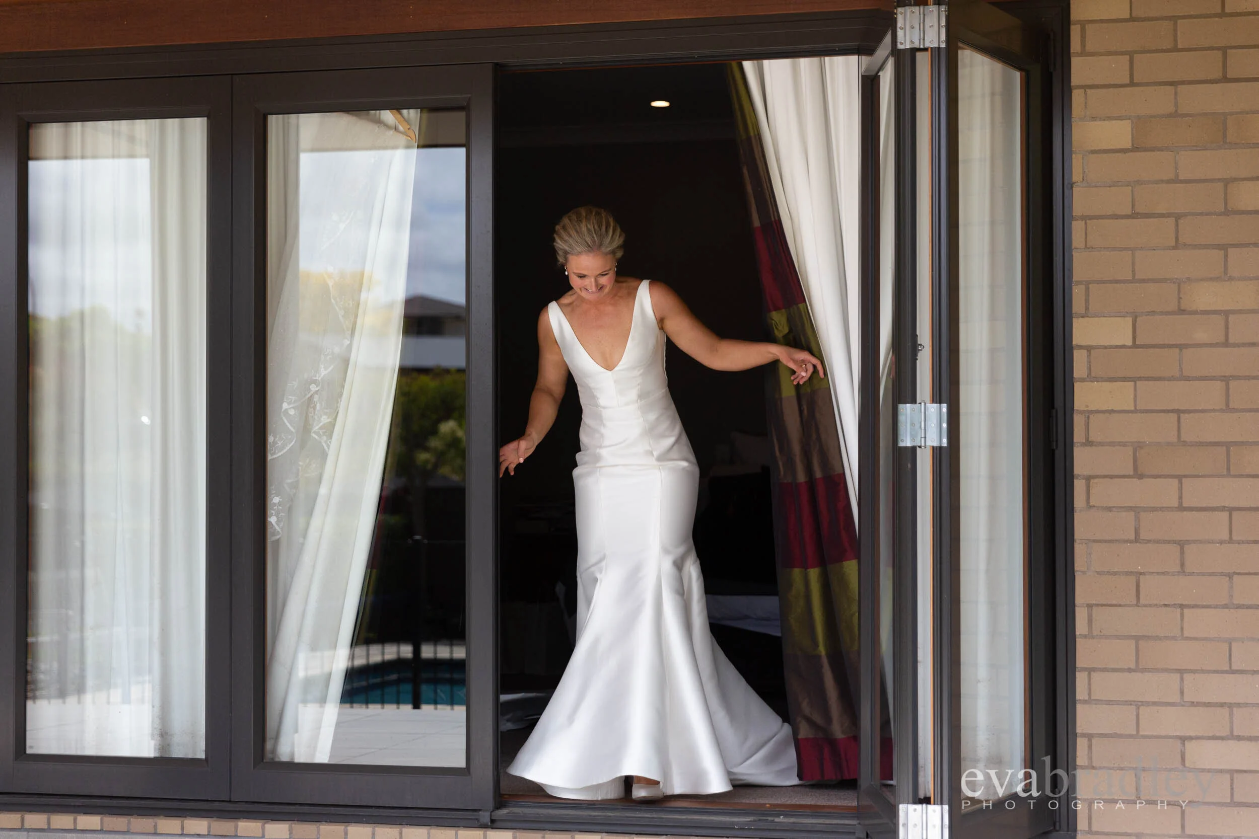 first look hawkes bay weddings