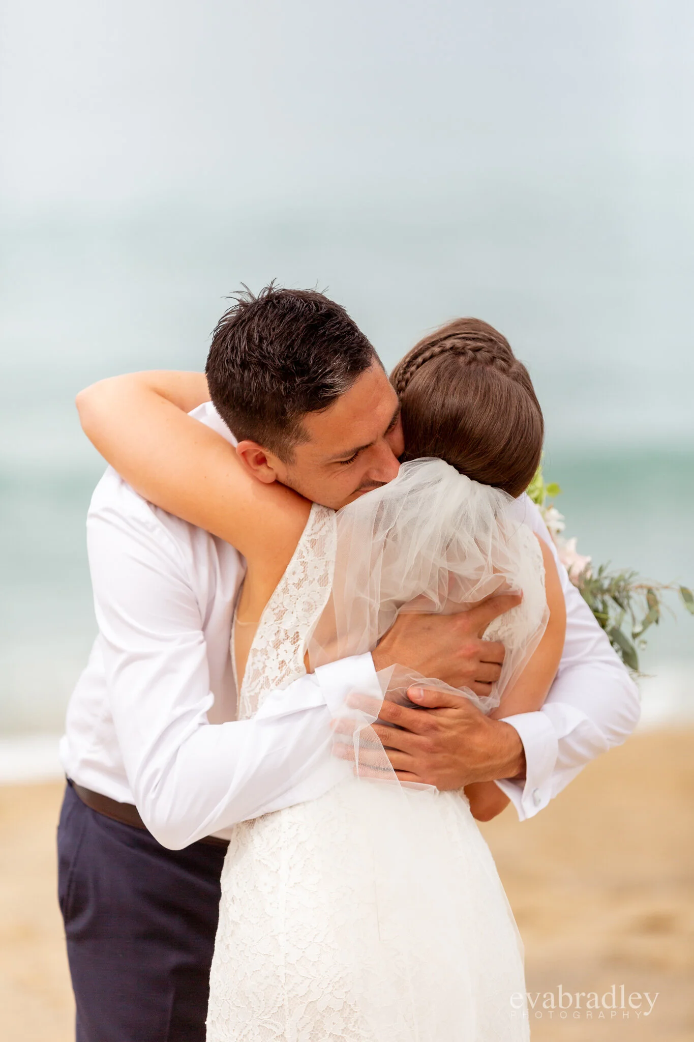 benefits of having wedding photos first Hawkes bay