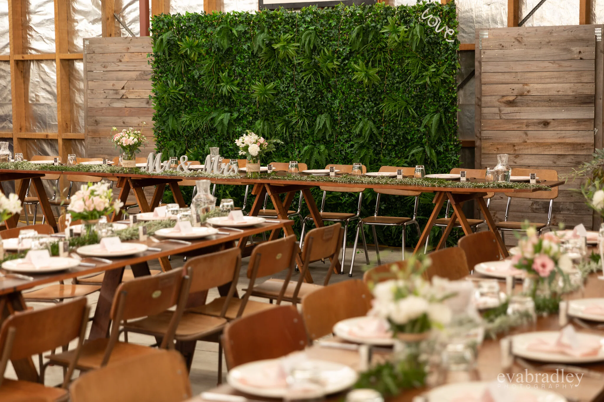 elegance nz wedding hire green wall