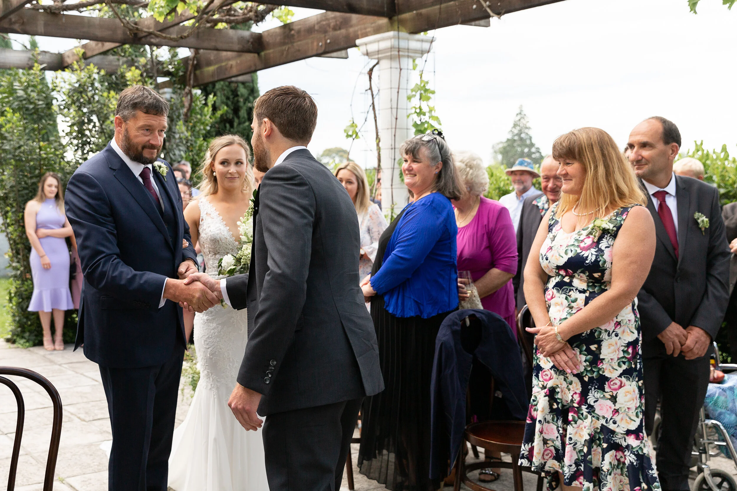 wedding photographers hawkes bay Eva