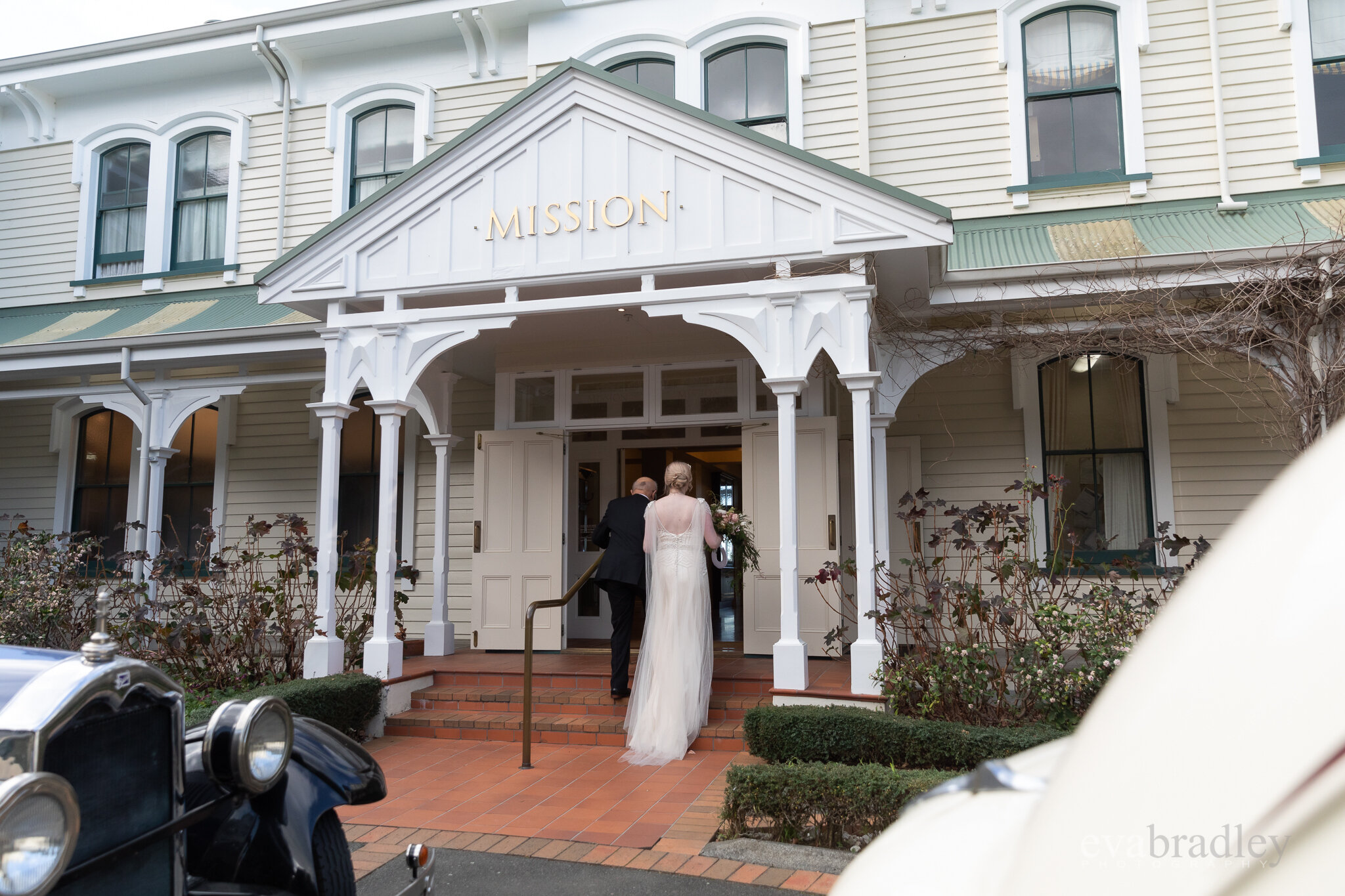 weddings-at-the-mission-estate-winery-napier