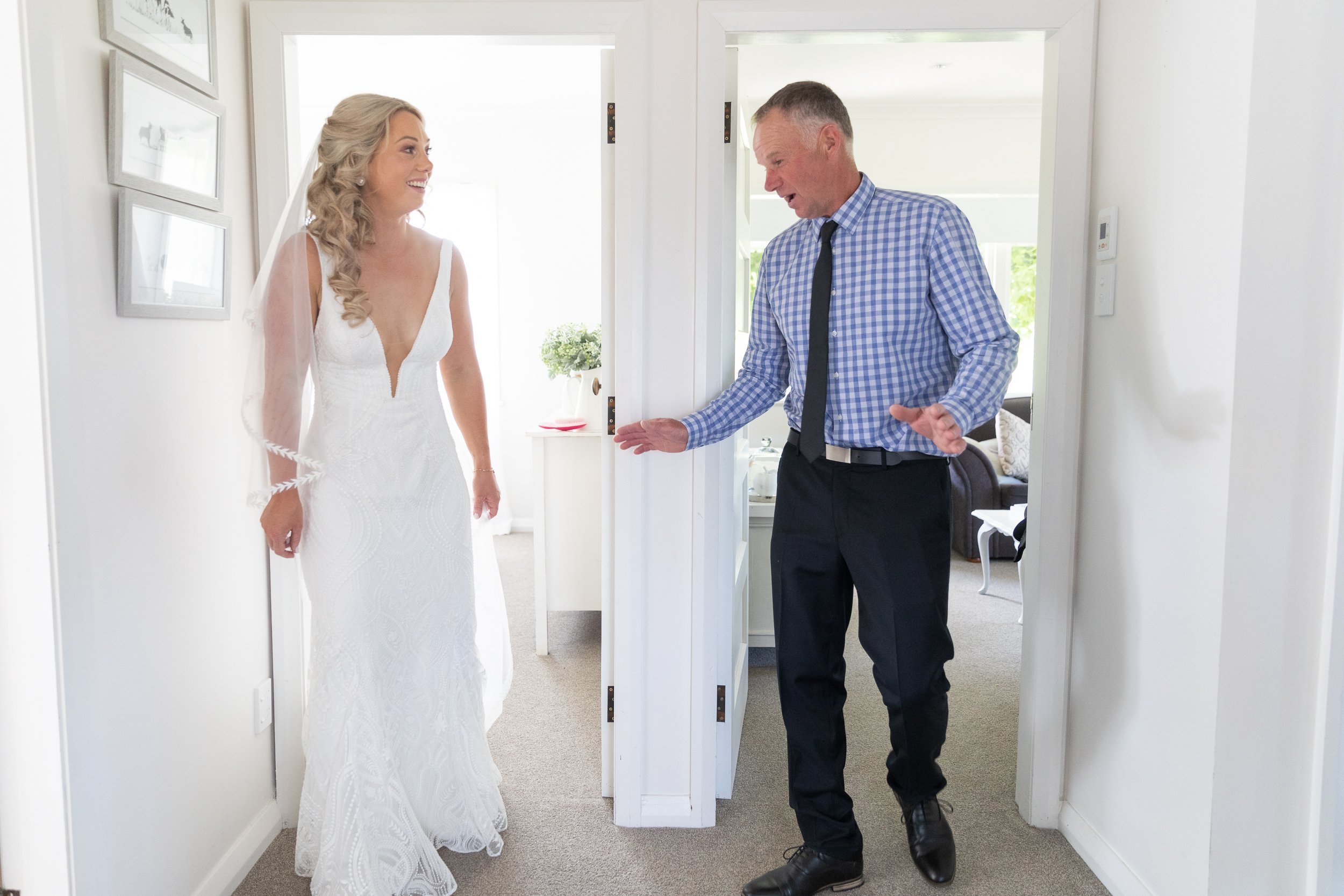 first-look-father-of-the-bride-napier