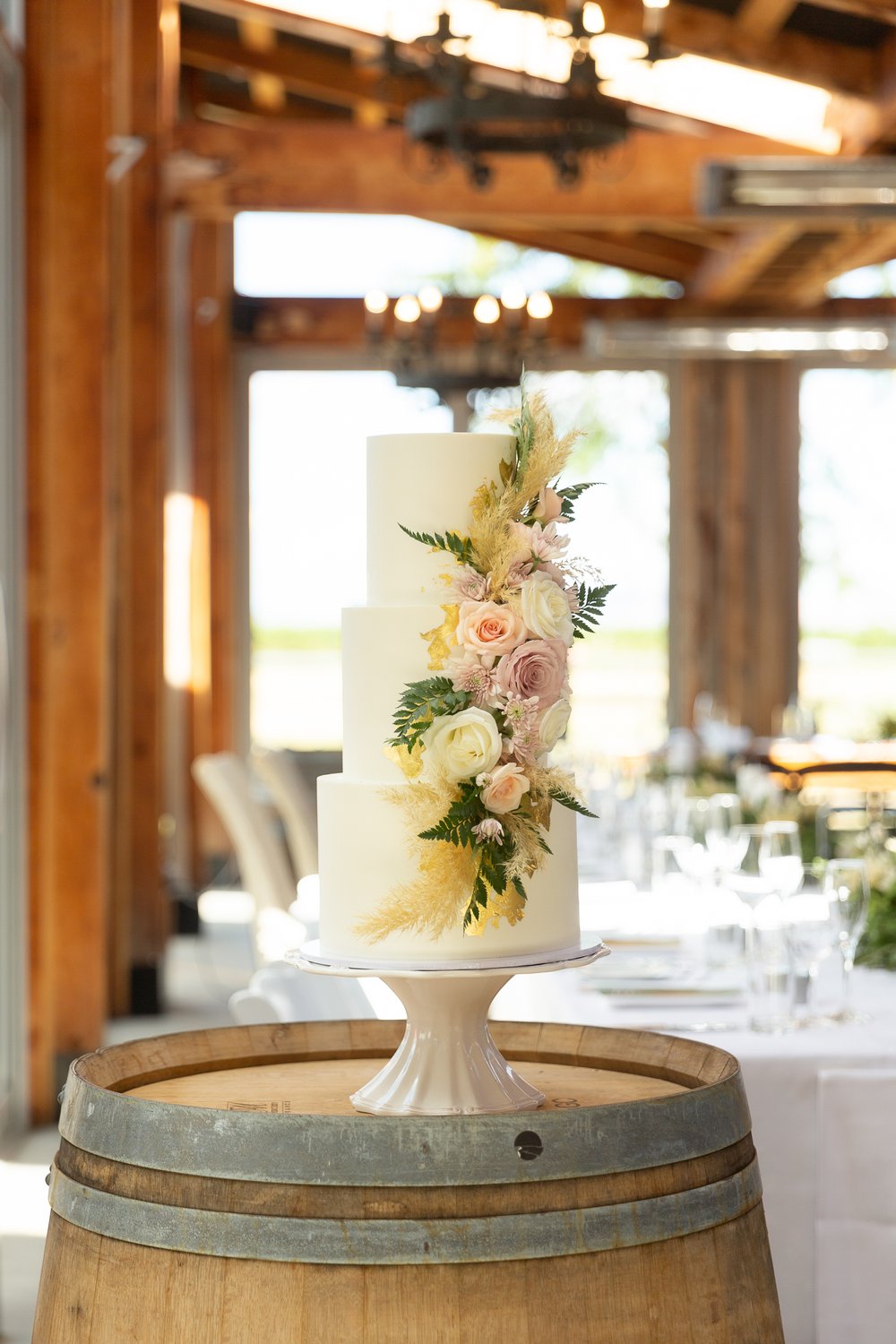 pretty-little-details-wedding-cakes-hawkes-bay